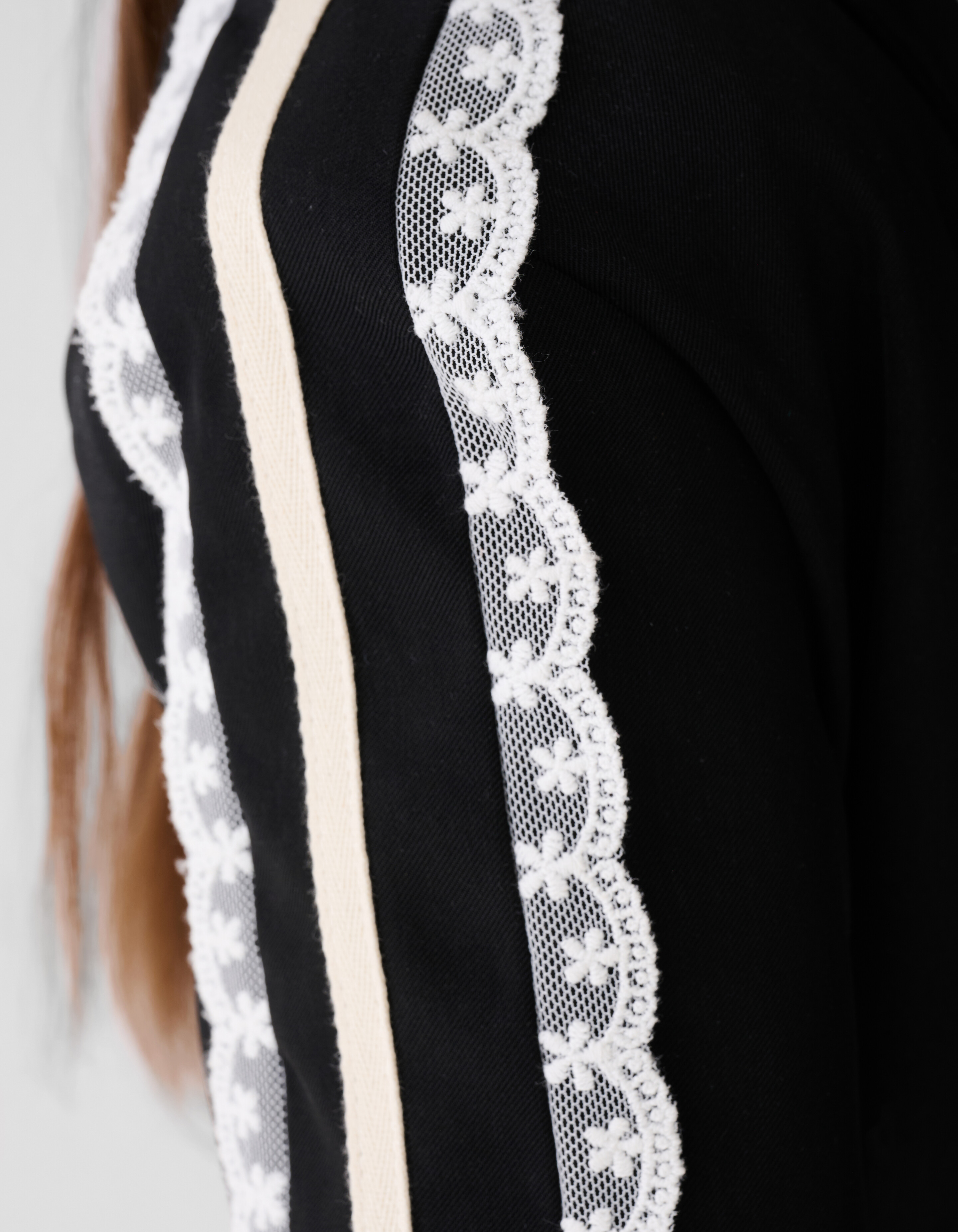 Cropped Kanten Blazer Zwart SHOEBY GIRLS