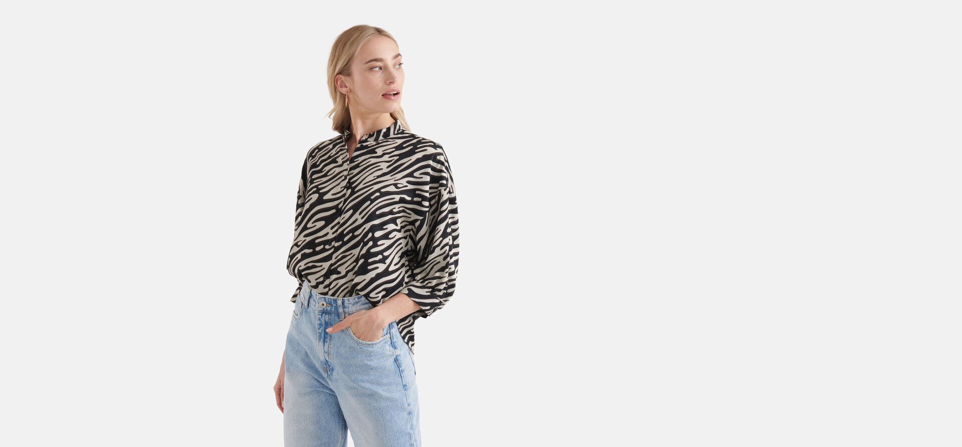 Zebra Burn Out Blouse Zwart/Wit SHOEBY WOMEN