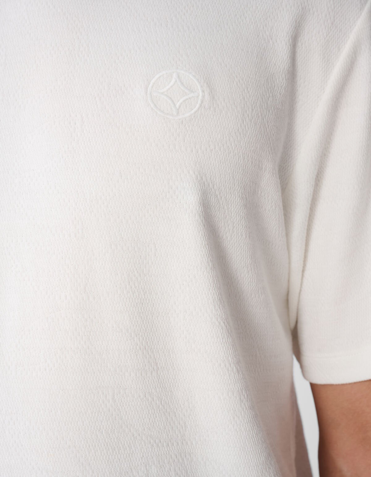 Spark Structuur T-shirt Gebroken Wit SHOEBY MEN