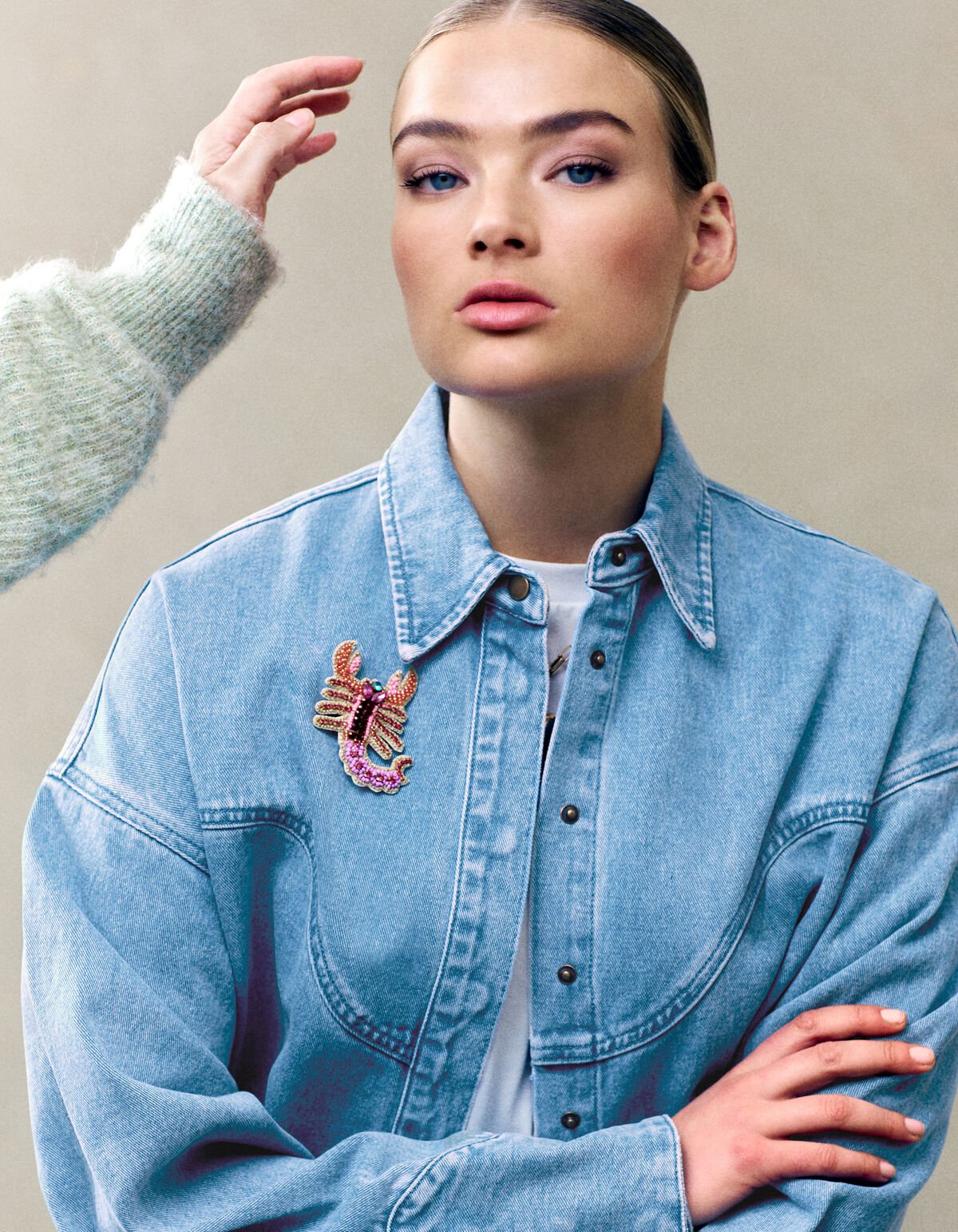 Schorpioen Broche Roze by Fred SHOEBY ACCESSOIRES