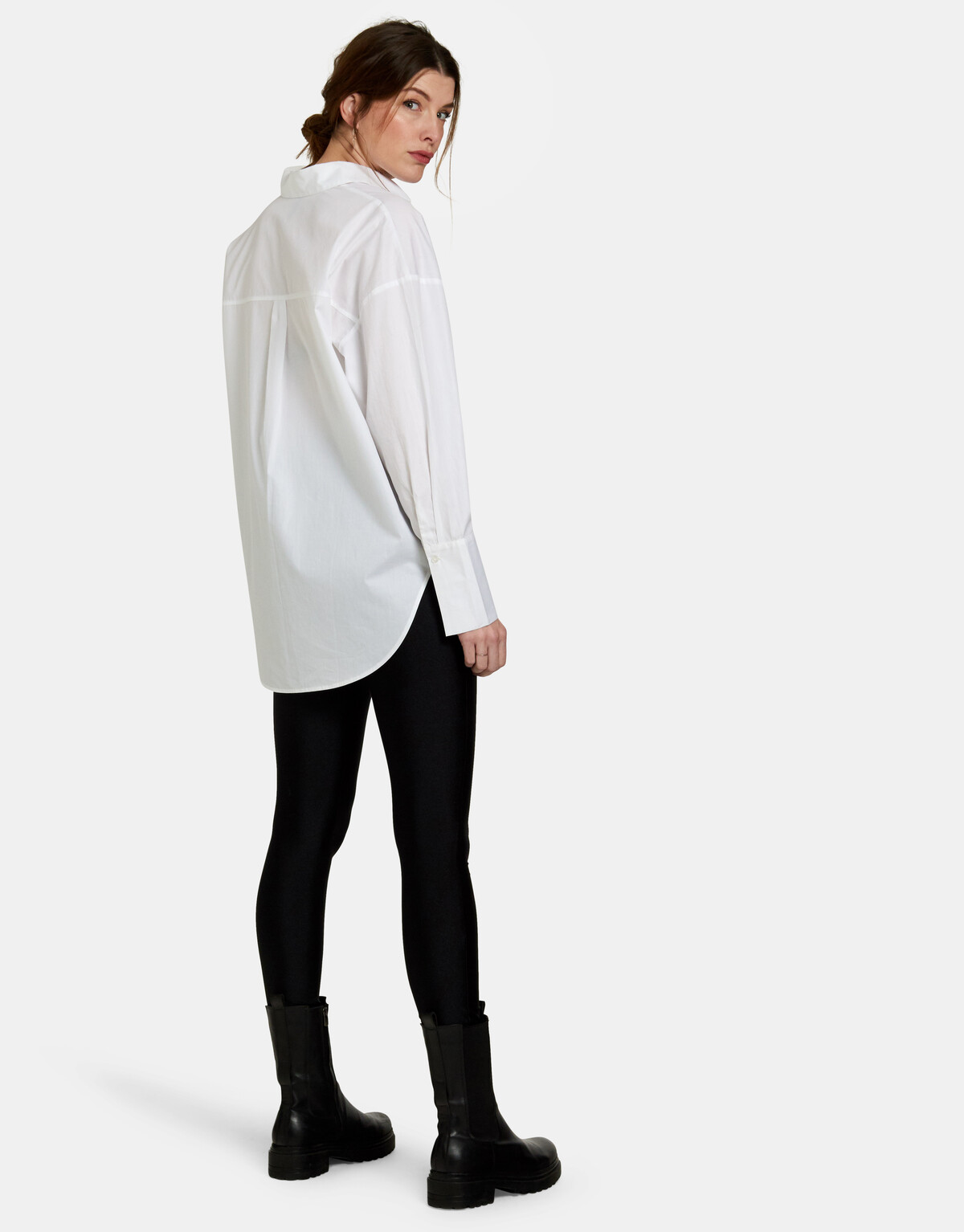 White Blouse Eksept