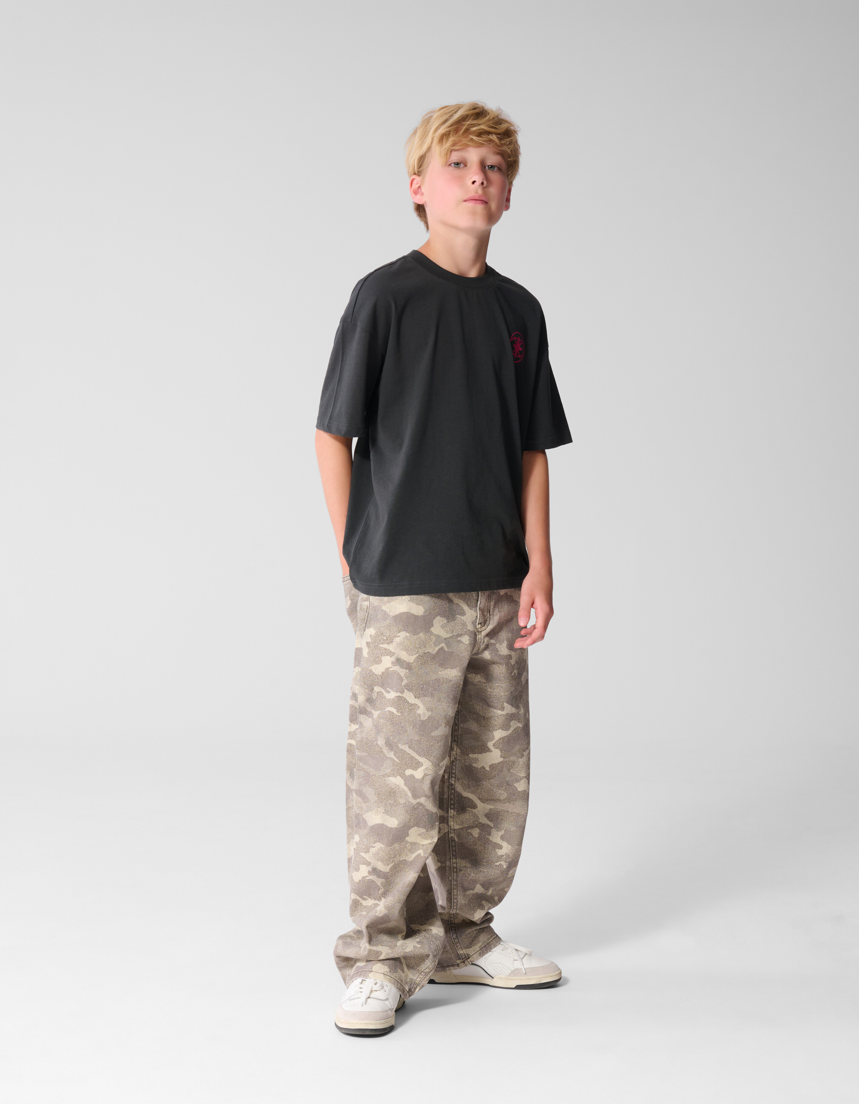 Camo Baggy Fit Jeans Lichtbruin SHOEBY BOYS