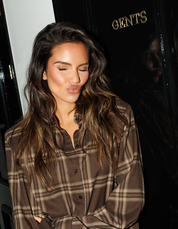 Oversized Ruiten Blouse Bruin By Monica SHOEBY WOMEN