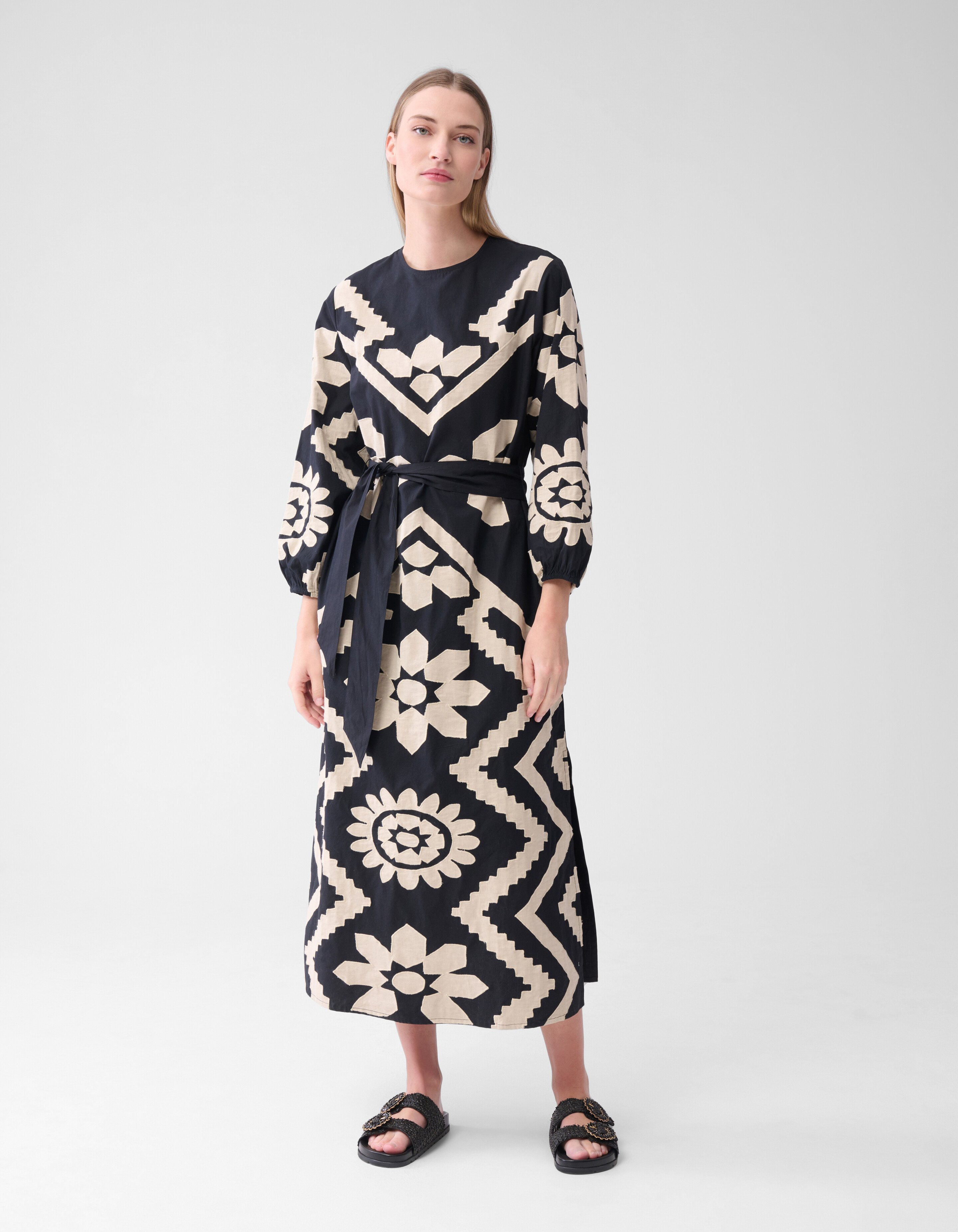 Patch Embroidery Jurk Zwart By Lonneke SHOEBY WOMEN