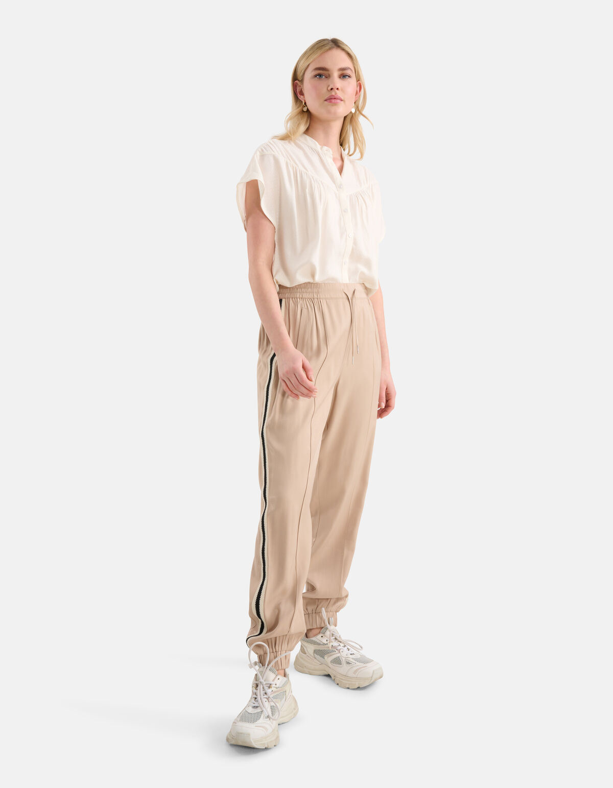 Cargo Tape Broek Zand SHOEBY WOMEN