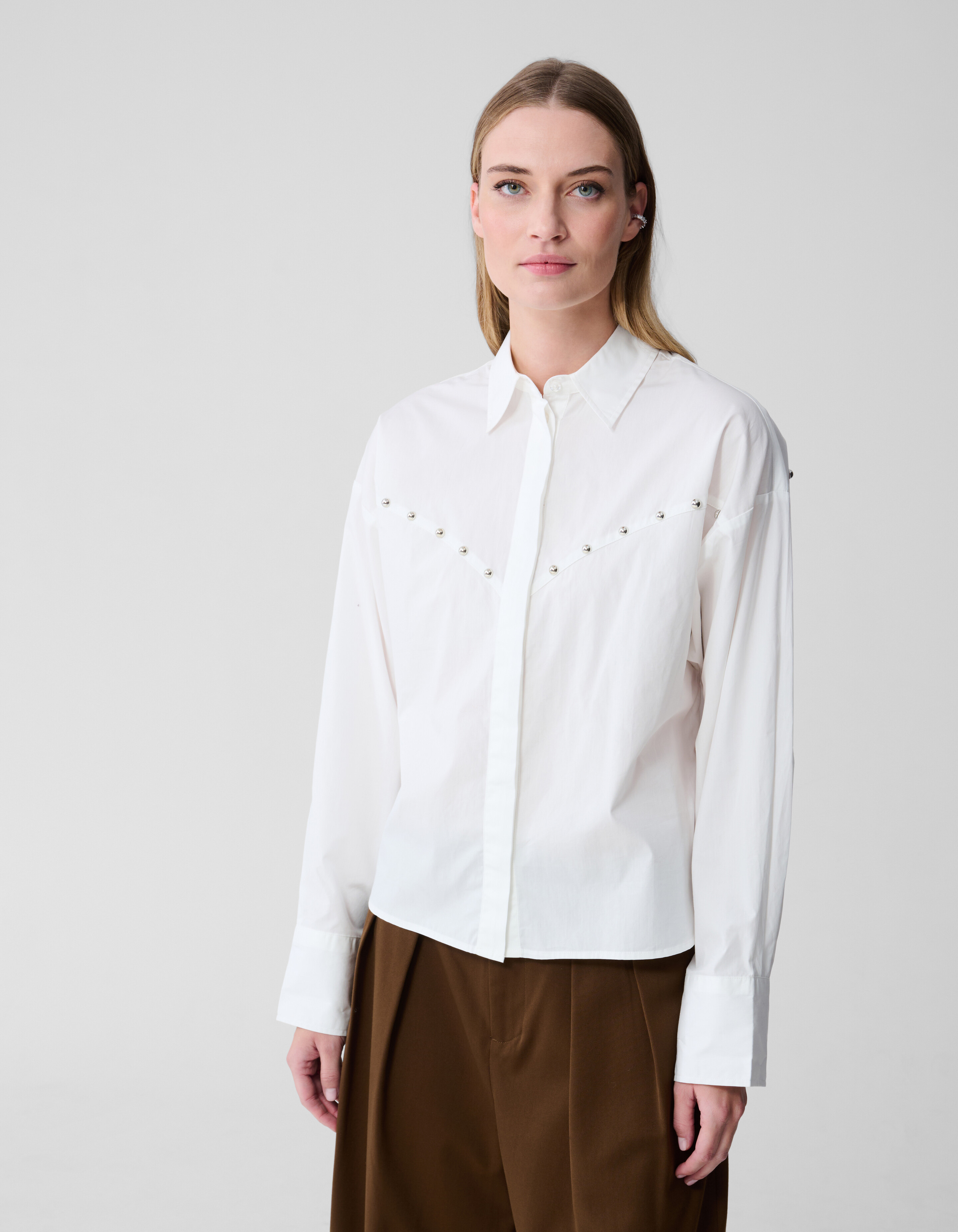 Studs Poplin Blouse Wit SHOEBY WOMEN