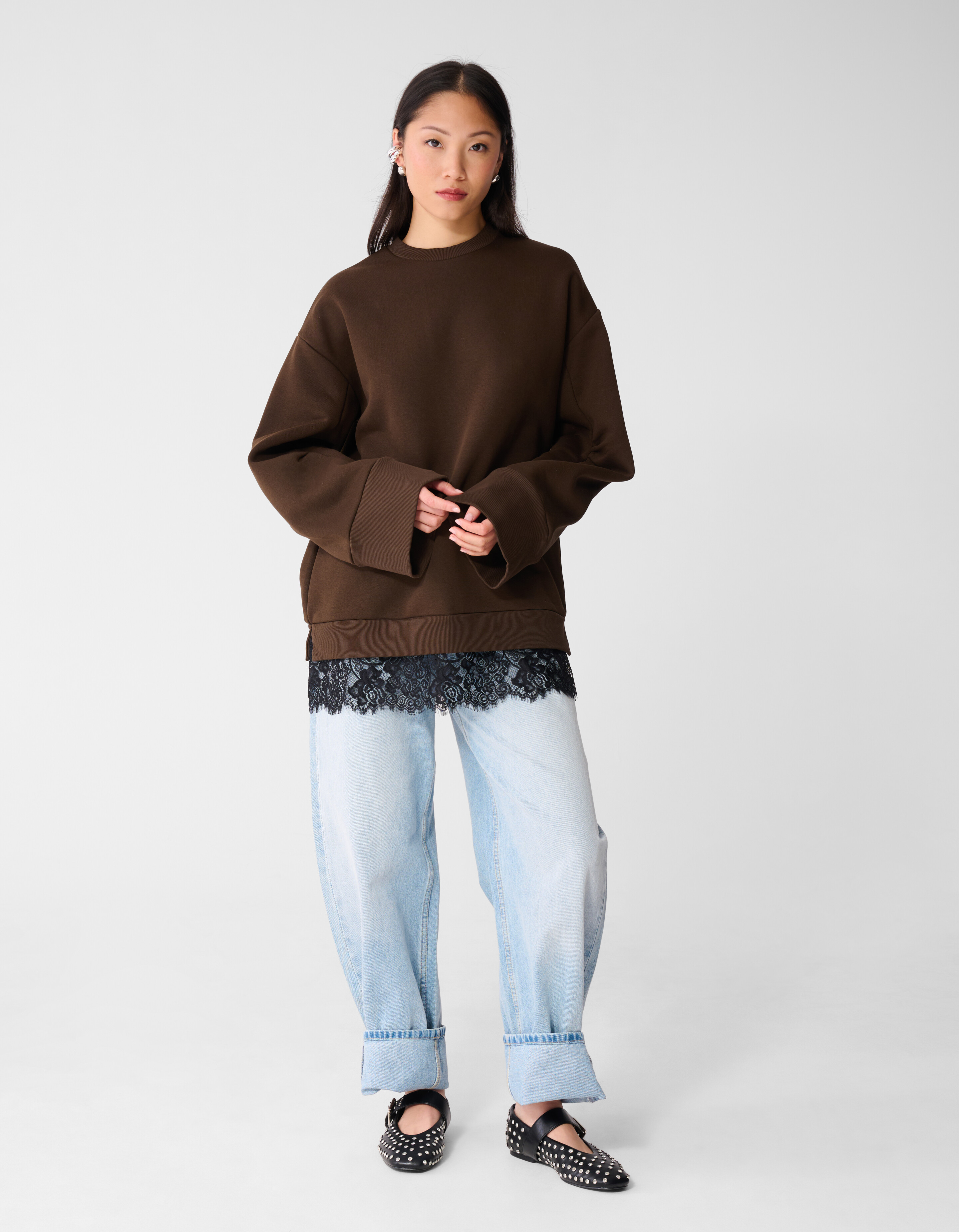 Kanten Oversized Sweater Donkerbruin SHOEBY WOMEN