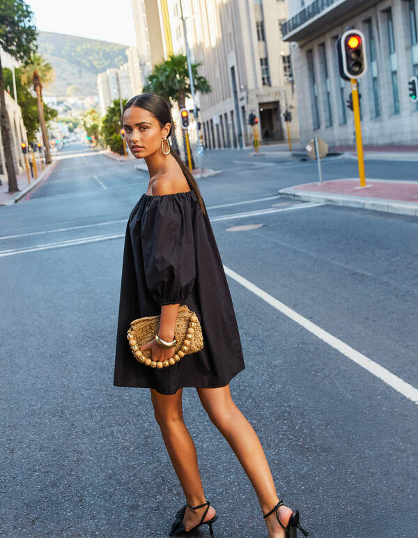Off Shoulder Mini Jurk Zwart SHOEBY WOMEN