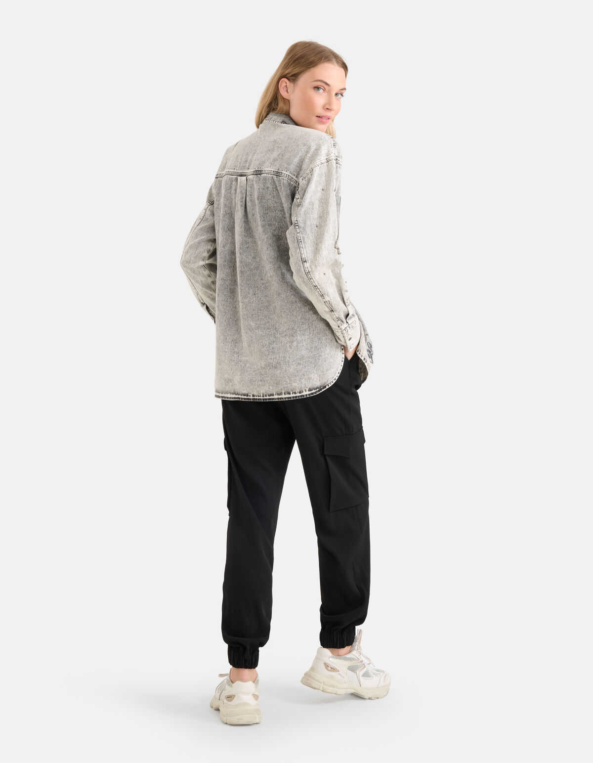 Embellished Denim Blouse Grijs SHOEBY WOMEN