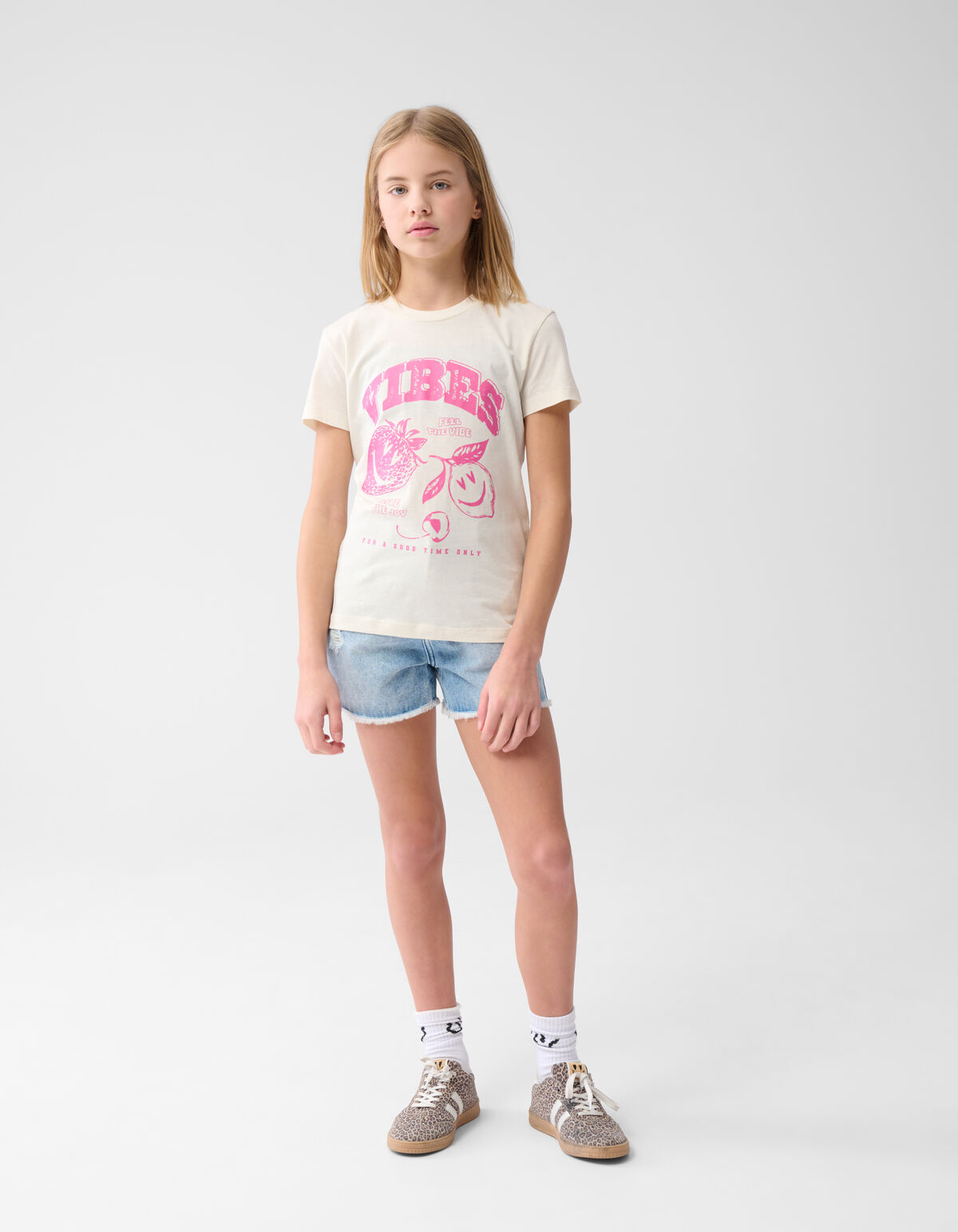 Vibes Artwork T-shirt Gebroken Wit SHOEBY GIRLS