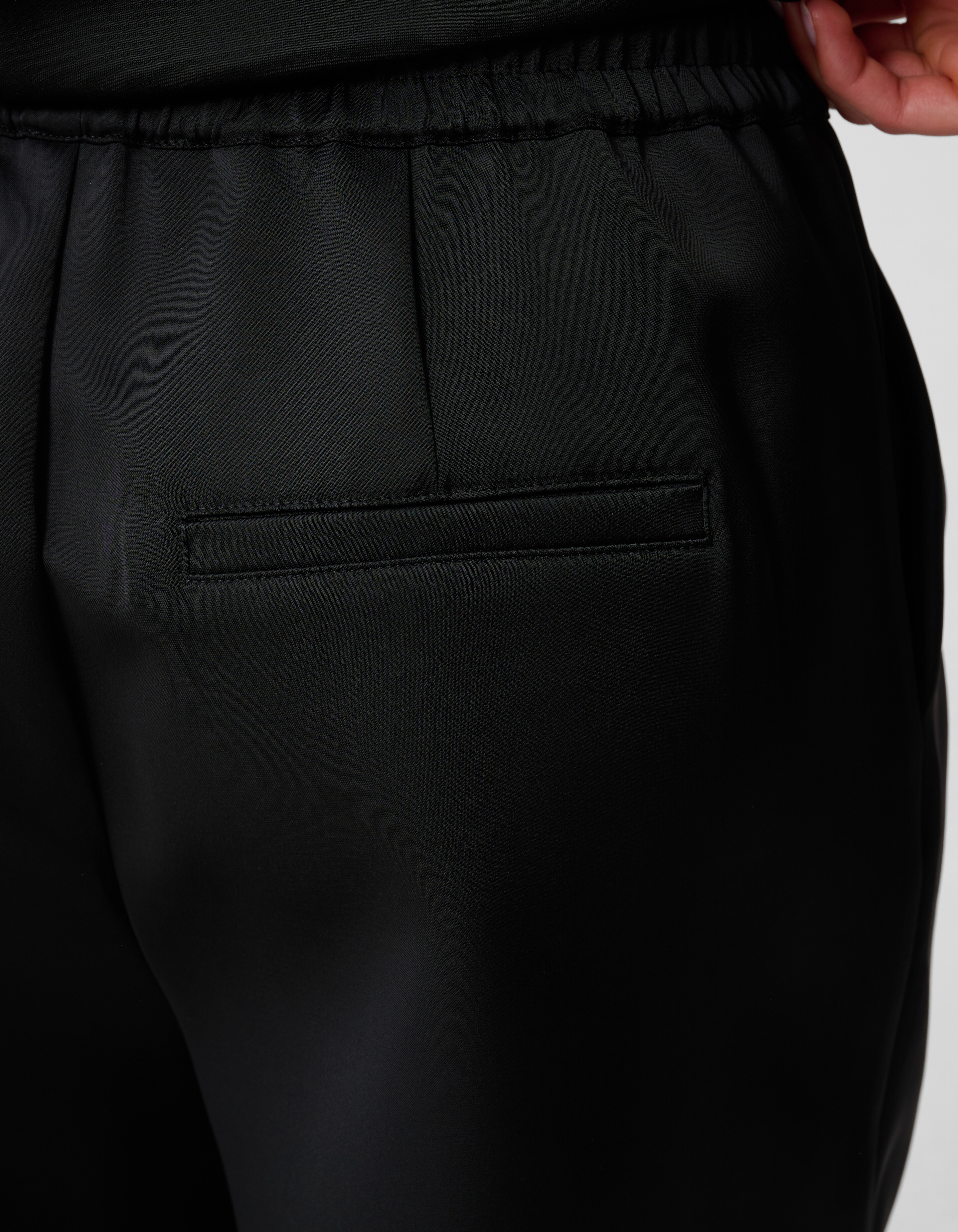 Satijnen Short Zwart By Monica SHOEBY WOMEN