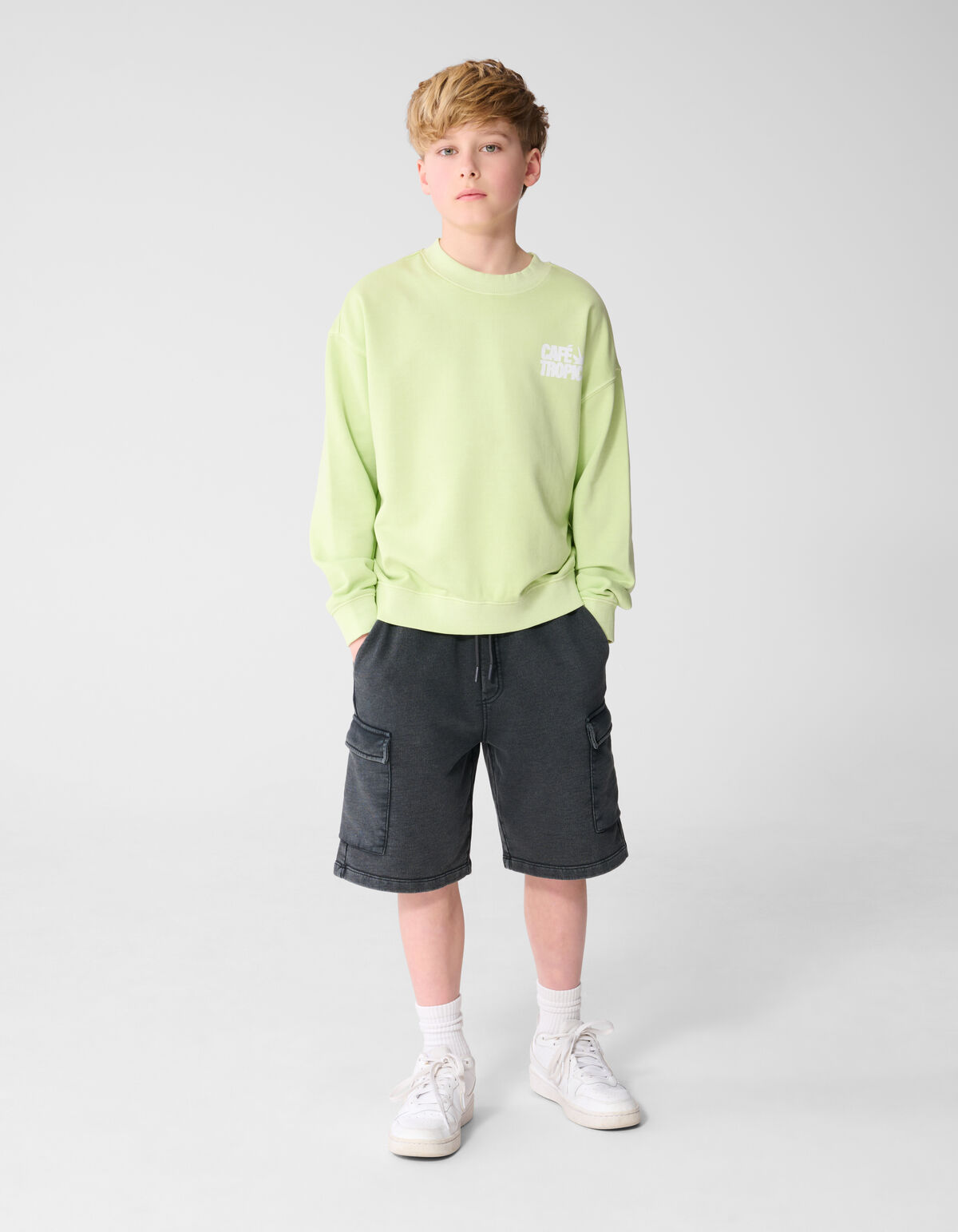 Caf&eacute; Tropico Artwork Sweater Lichtgroen SHOEBY BOYS