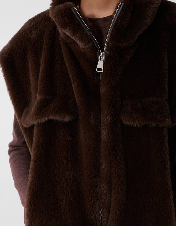 Faux Fur Cargo Gilet Donkerbruin SHOEBY GIRLS