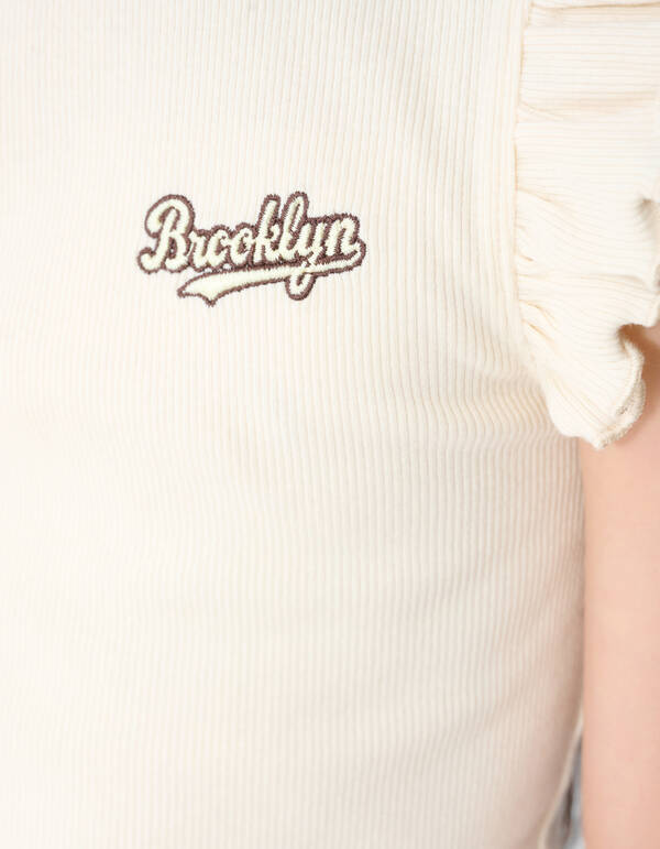 Brooklyn Ruffle Rib Top Gebroken Wit SHOEBY GIRLS