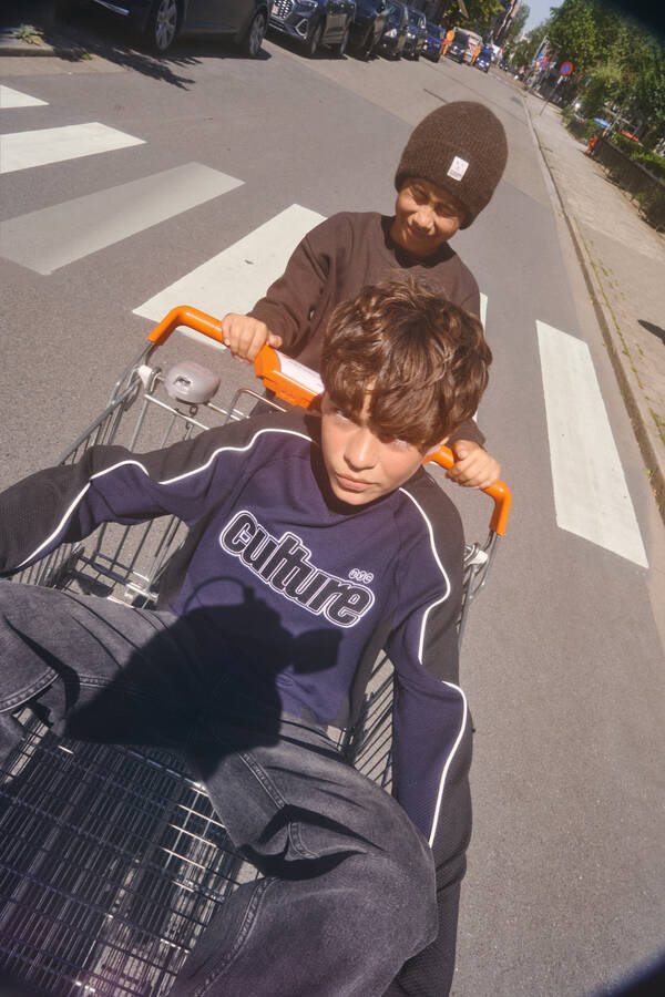 Oversized Sporty Longsleeve T-shirt Donkerblauw SHOEBY BOYS