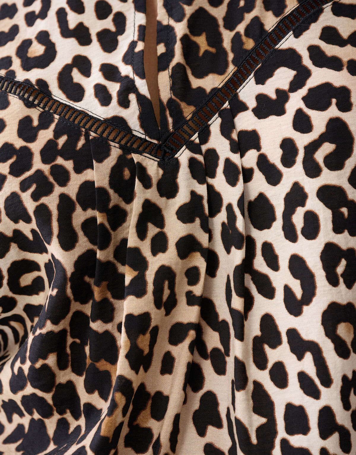 Leopard Ruffle Top Bruin SHOEBY WOMEN