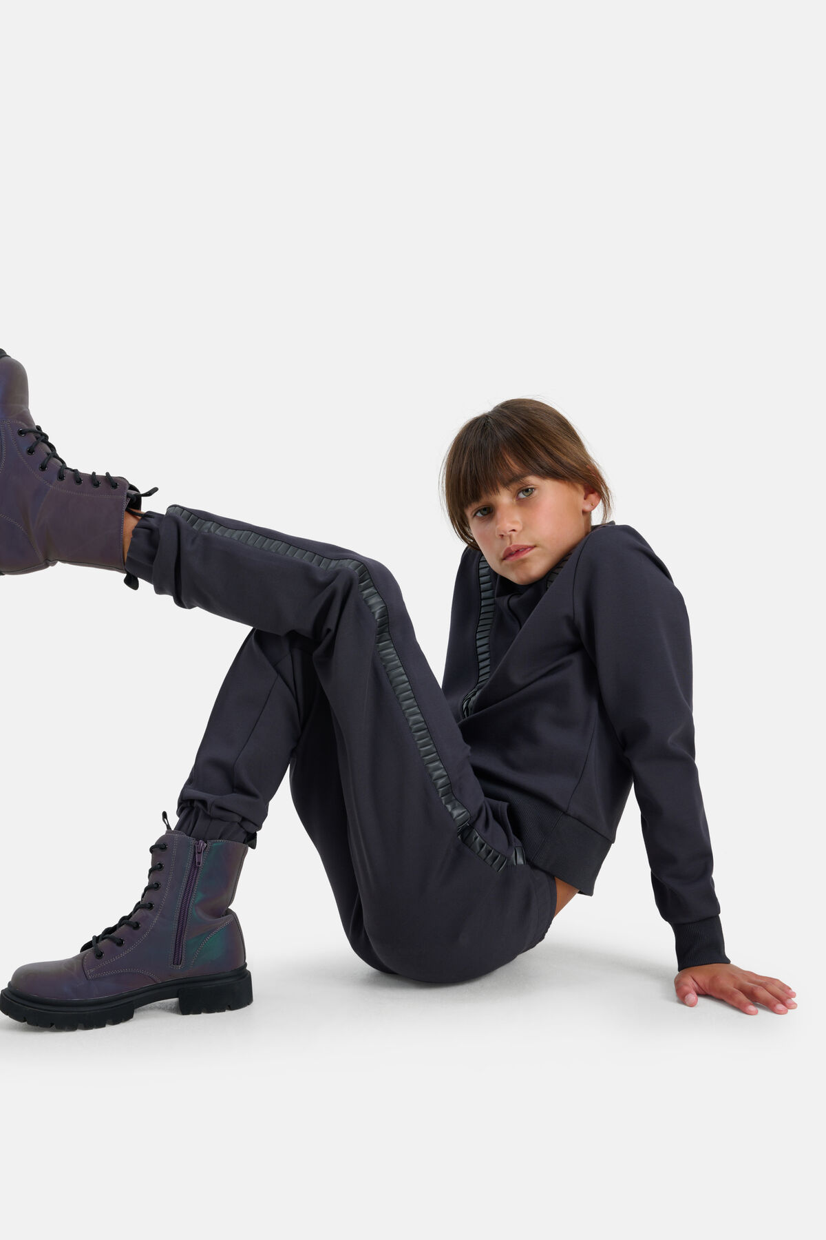 Detail Straight Broek Grijs SHOEBY GIRLS