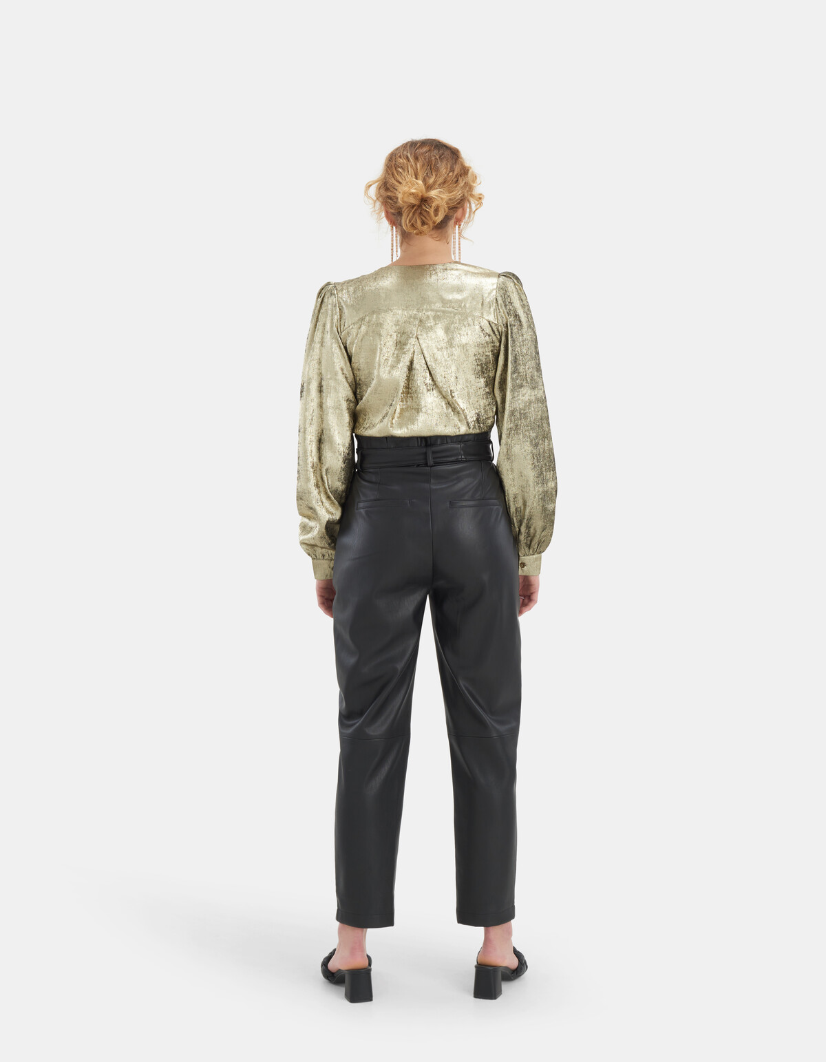 Sound Blouse