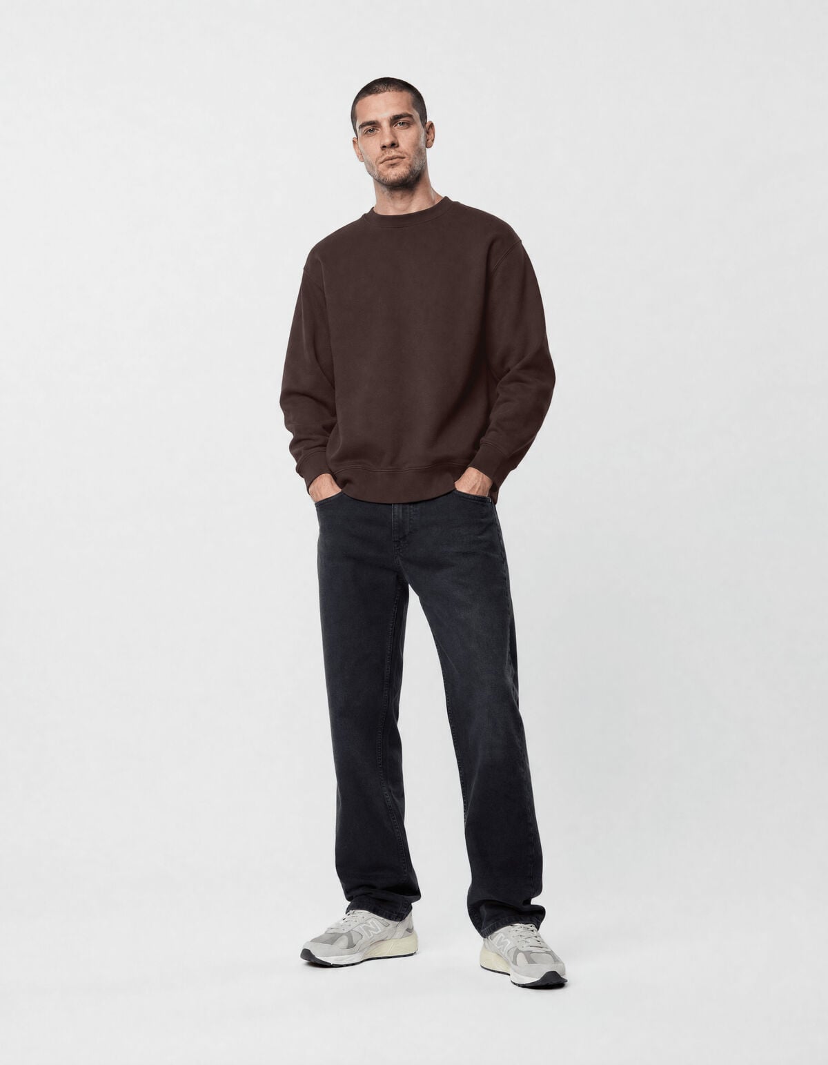 Relaxed Basis Sweater Donkerbruin SHOEBY MEN