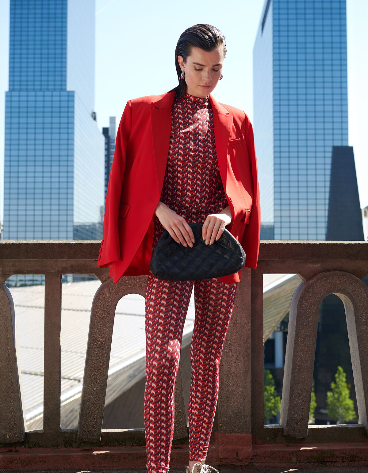 Oversized Geborduurde Blazer Rood SHOEBY WOMEN