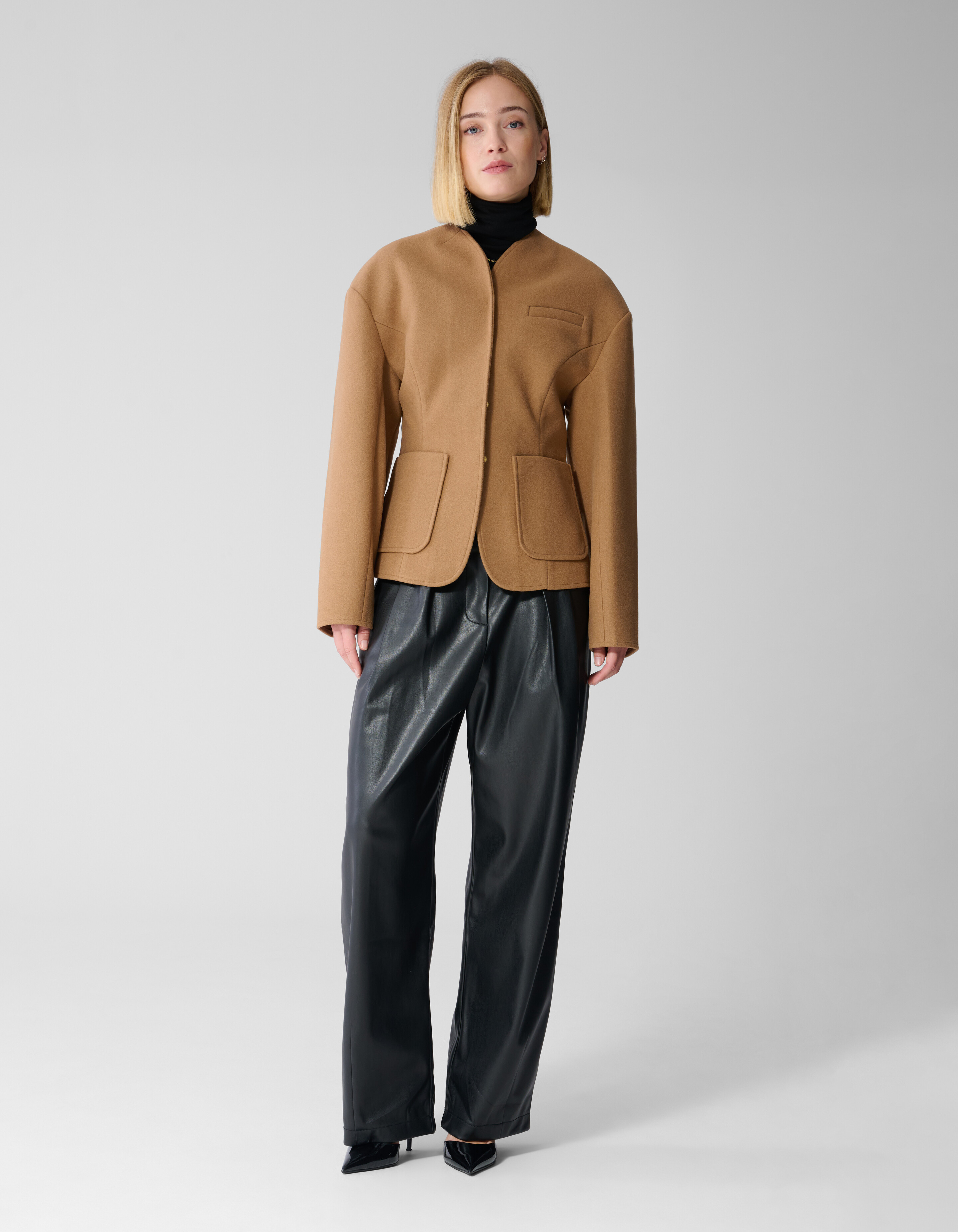 Eggshape Jack Camel By Lonneke SHOEBY WOMEN