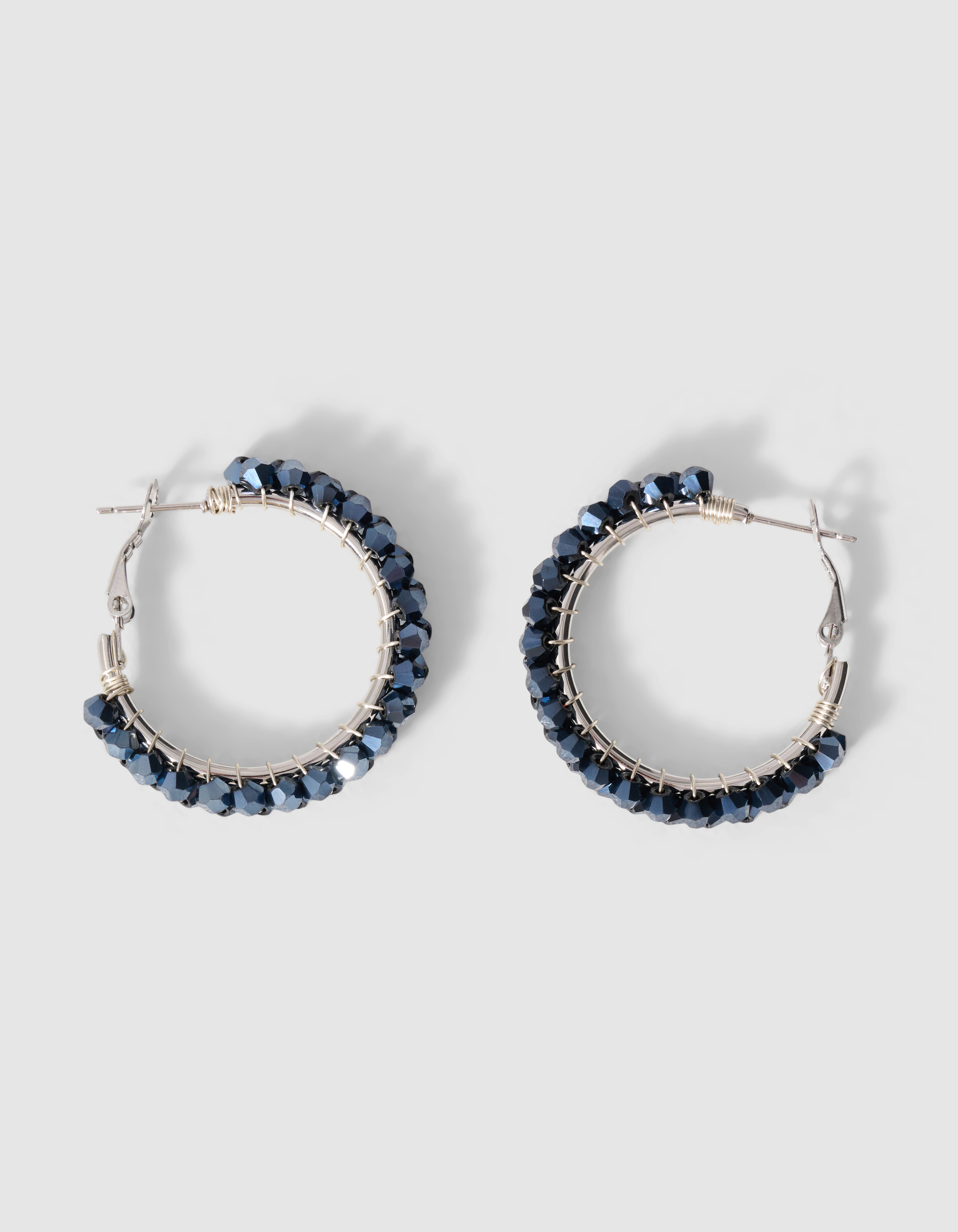 Beaded Hoop Oorbellen Blauw/Zilver SHOEBY ACCESSOIRES