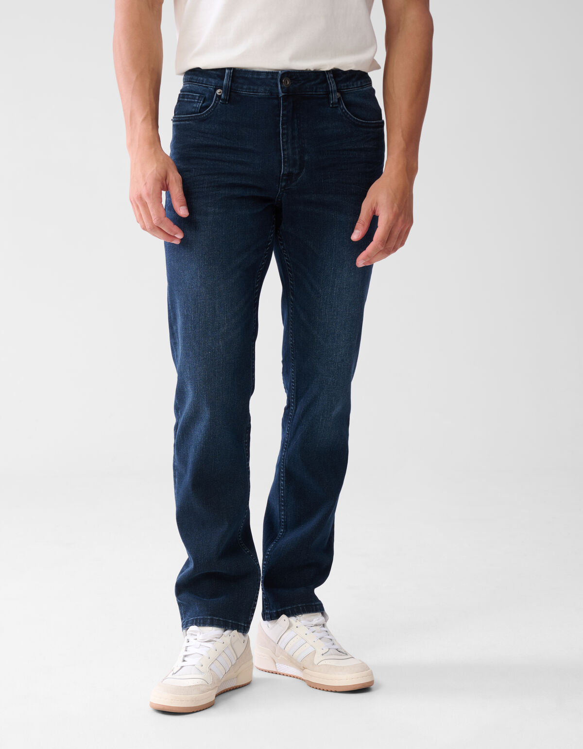 Straight Fit Jeans Blue/Black L32 SHOEBY MEN