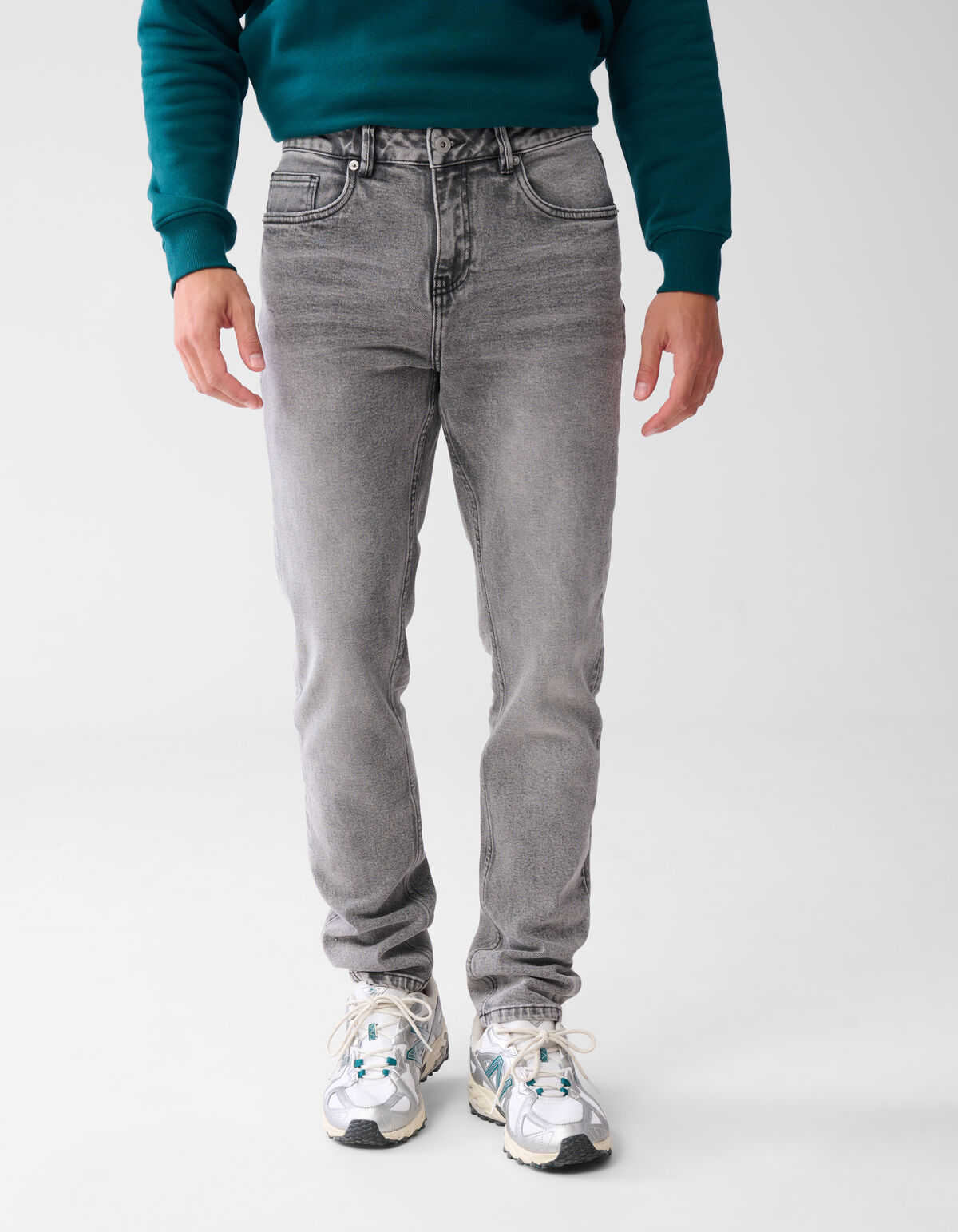 Tapered Fit Jeans Grijs L32 SHOEBY MEN