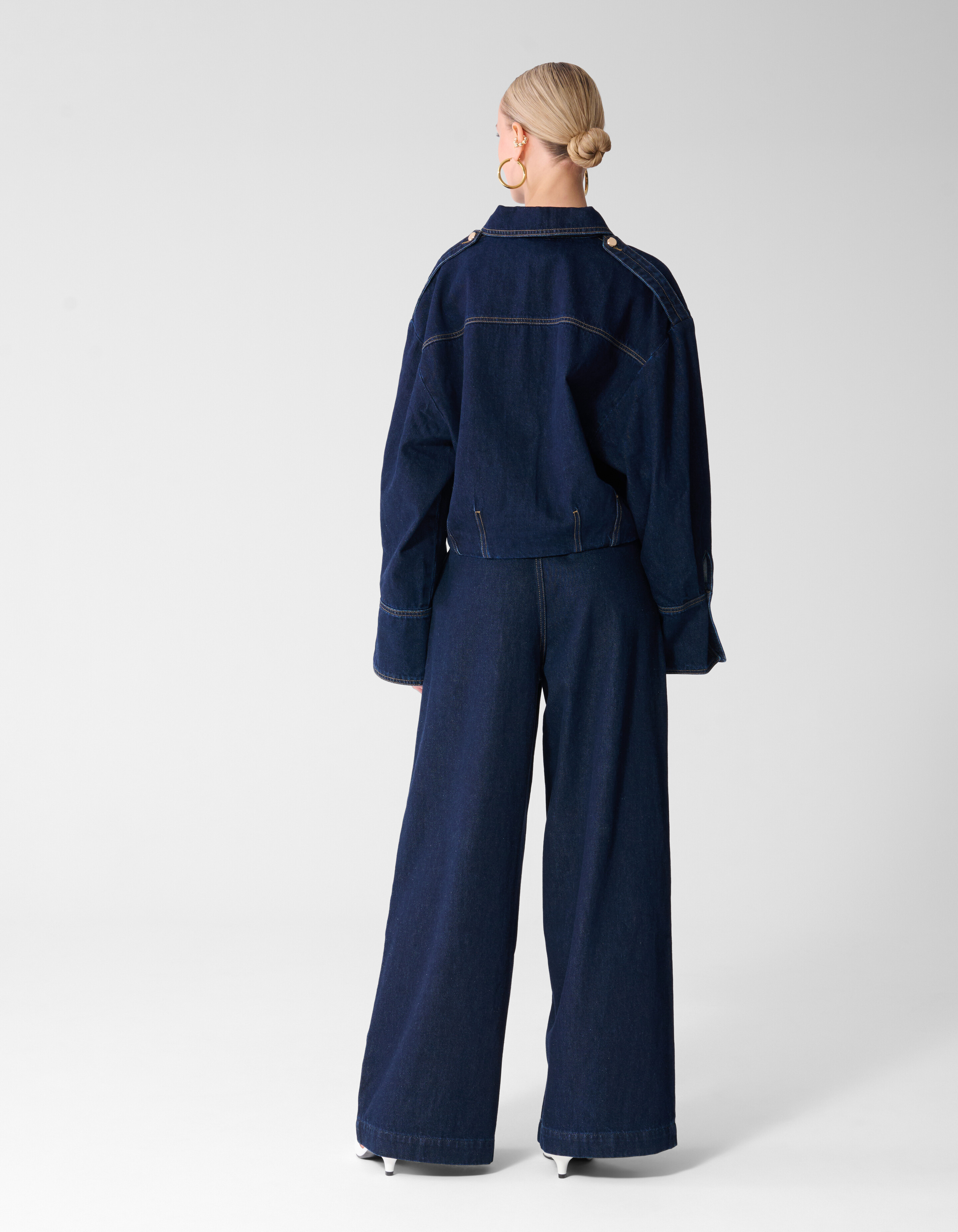 Pleated Button Wide Leg Fit Jeans Donkerblauw SHOEBY WOMEN