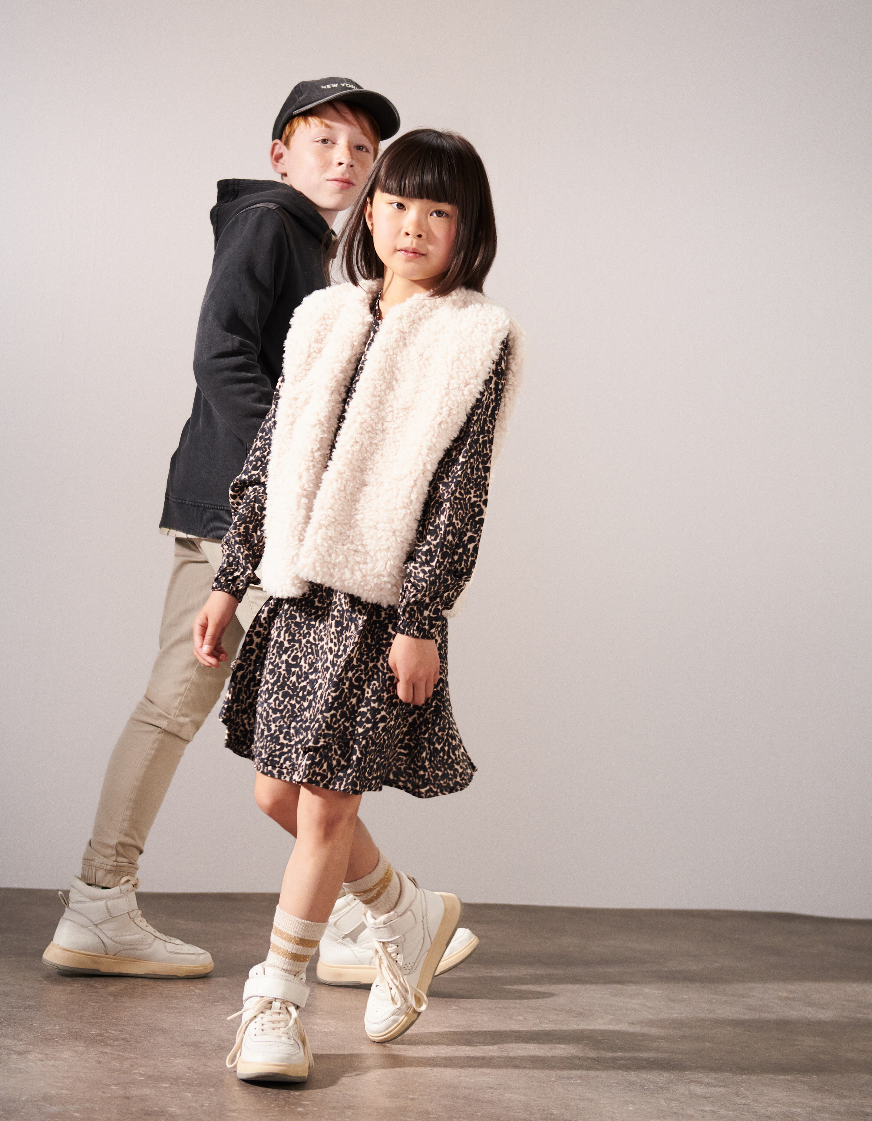 Abstract Print Jurk Bruin SHOEBY GIRLS