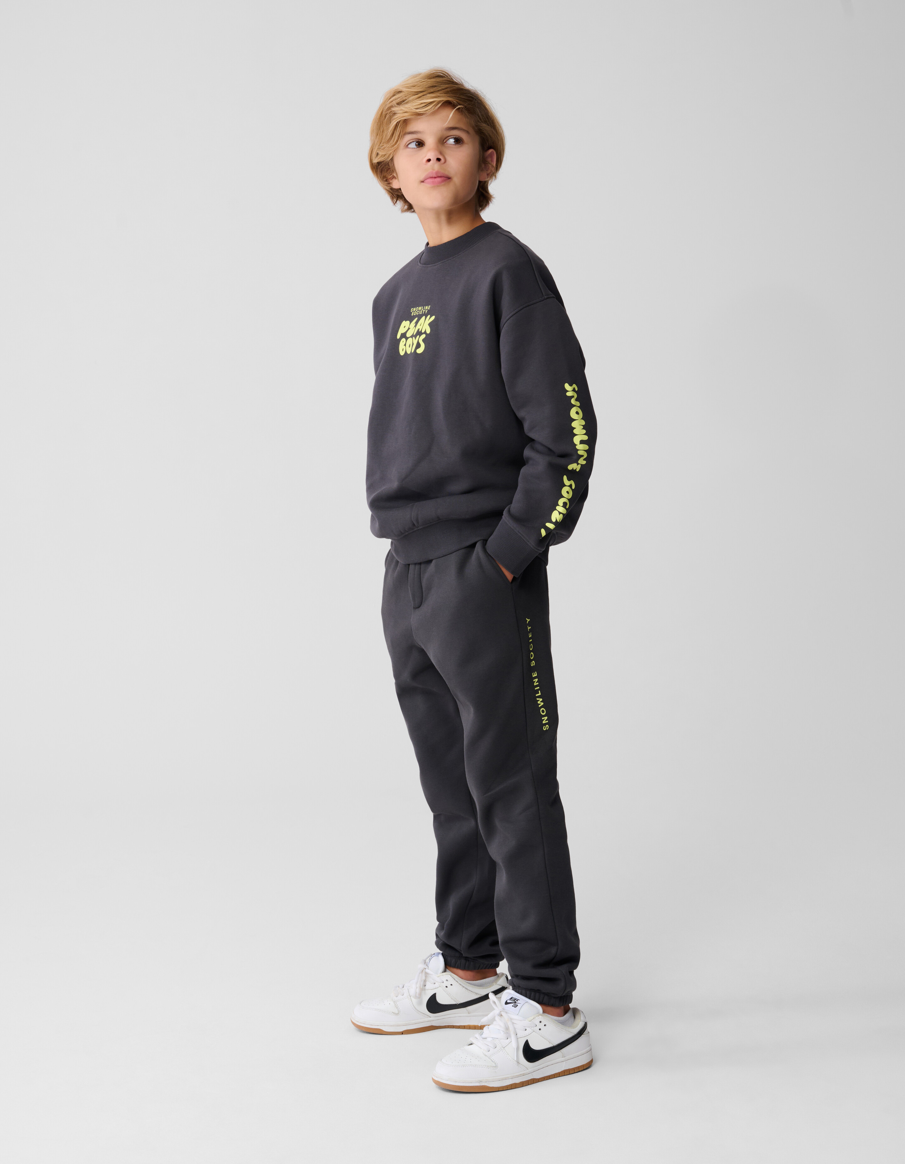 Peak Artwork Jogger Broek Donkergrijs SHOEBY BOYS