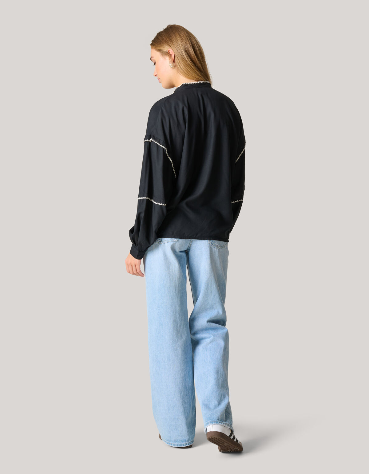 Embroidery Blouse Zwart SHOEBY WOMEN