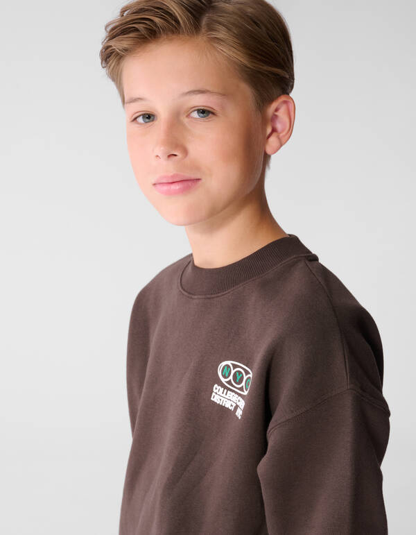 Oversized College Artwork Sweater Donkerbruin SHOEBY BOYS