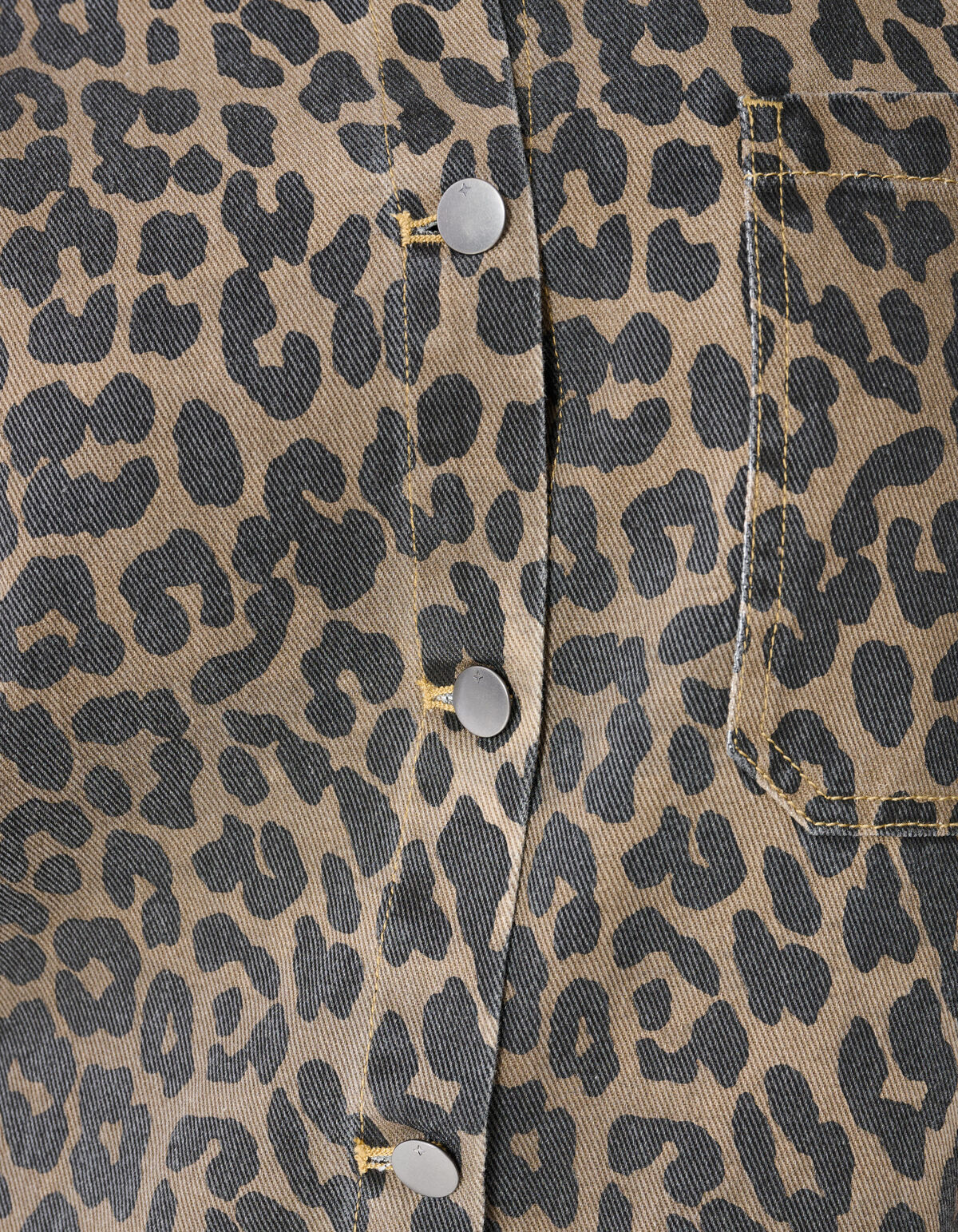 Oversized Leopard Denim Blouse Bruin SHOEBY WOMEN