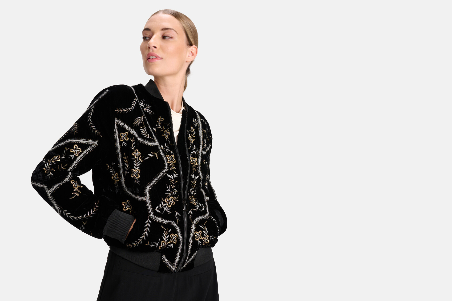 Velvet Bomber Zwart By Mieke SHOEBY WOMEN
