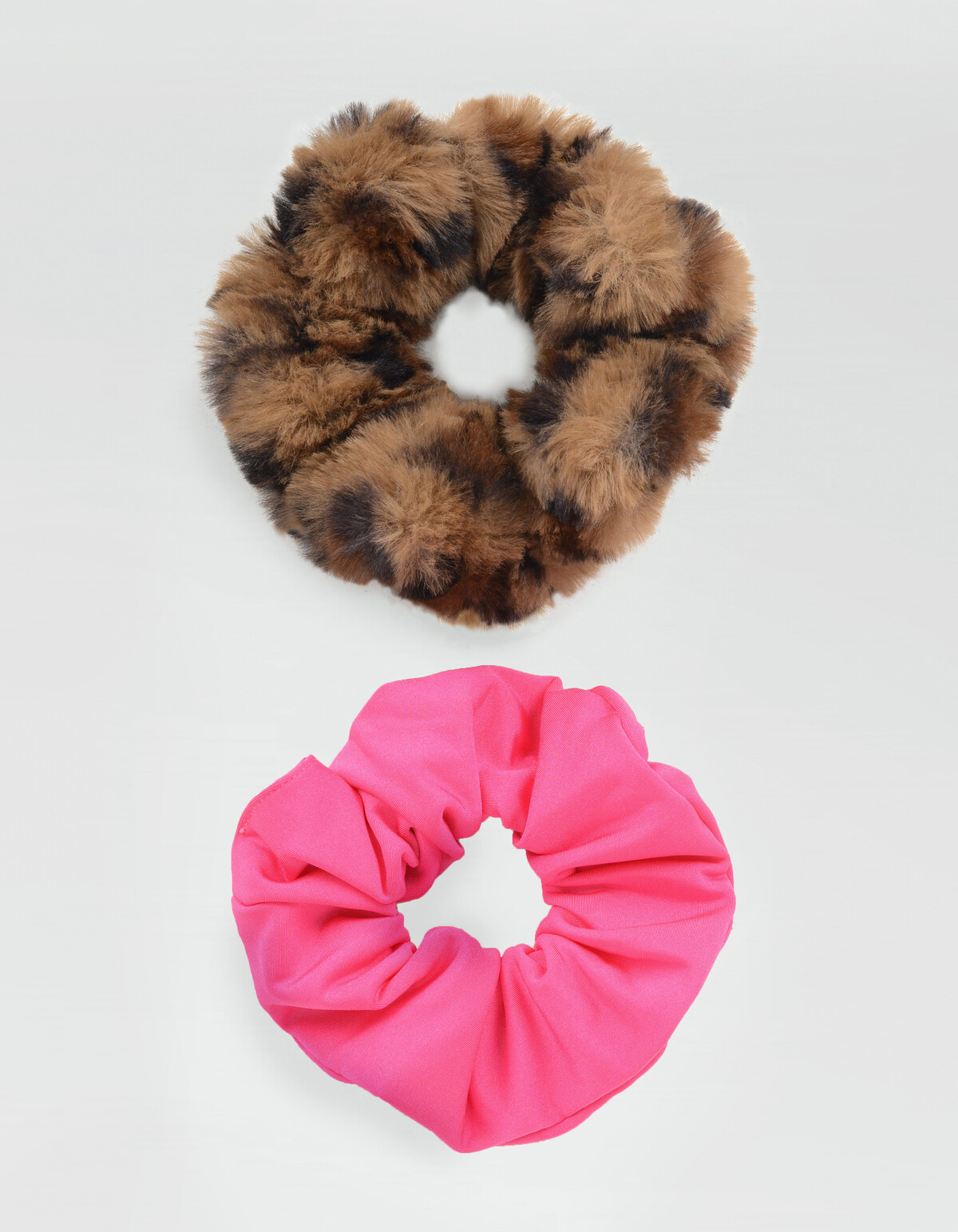 Hally Scrunchie Set