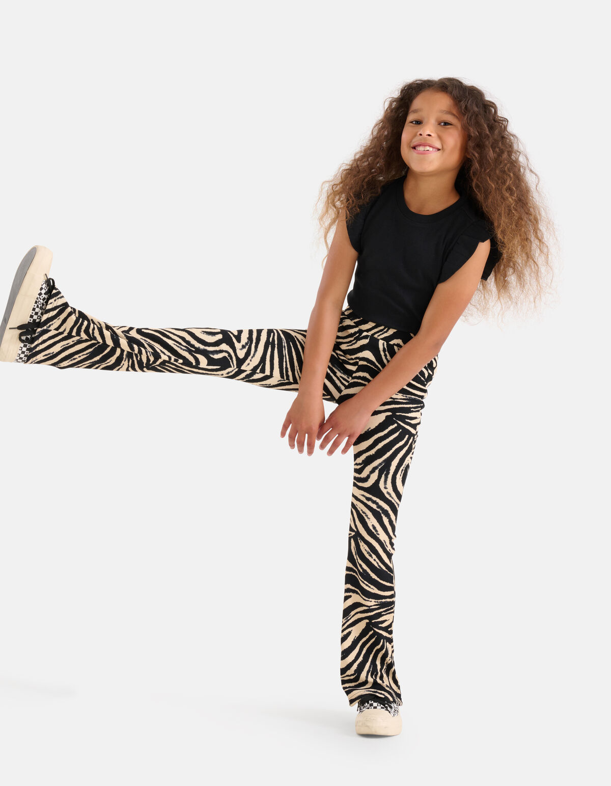 Ruffle Rib Top Zwart SHOEBY GIRLS