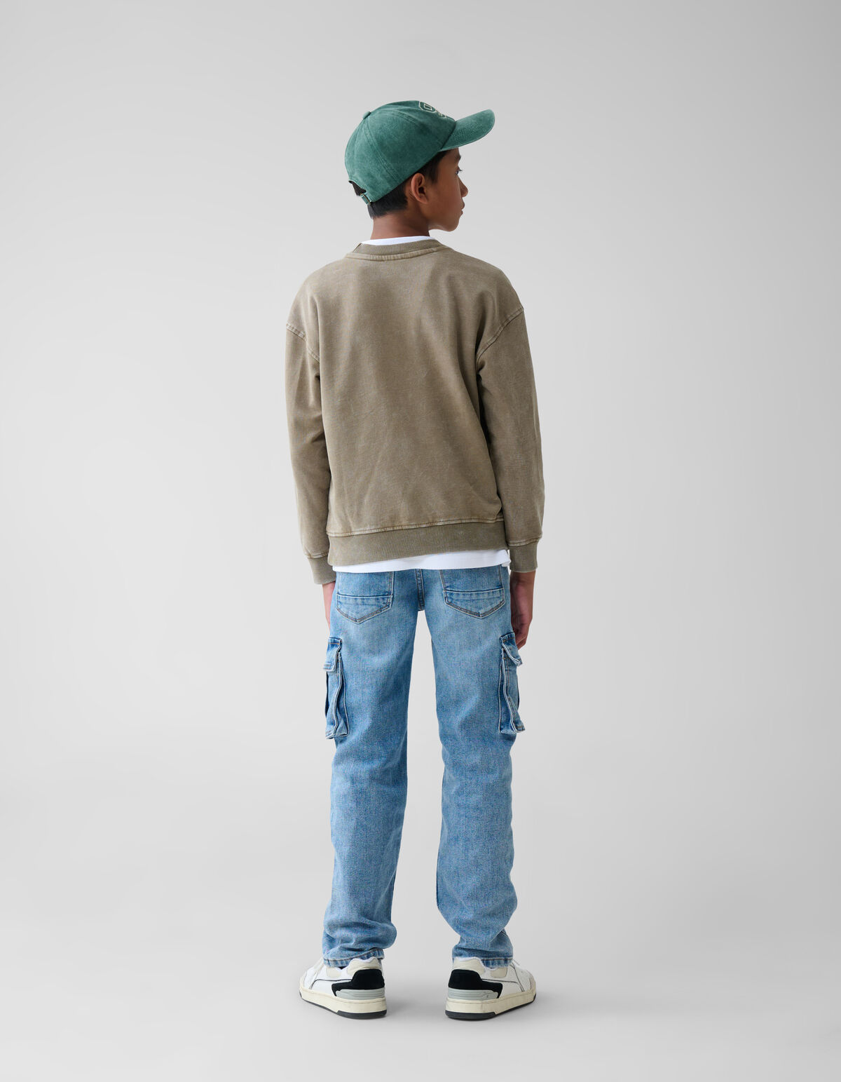 Washed Artwork Sweater Khaki SHOEBY BOYS