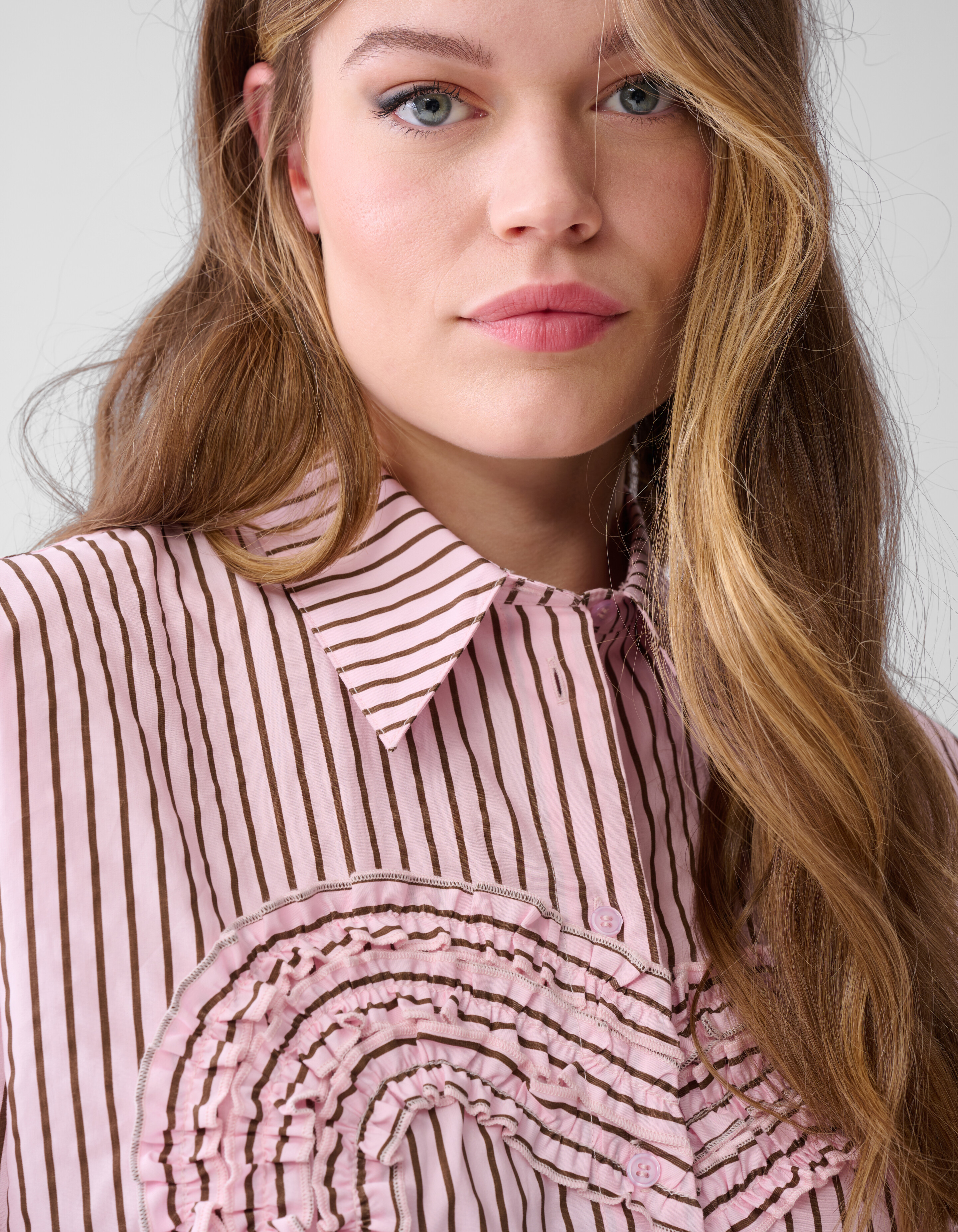 Heart Ruffle Blouse Roze SHOEBY WOMEN