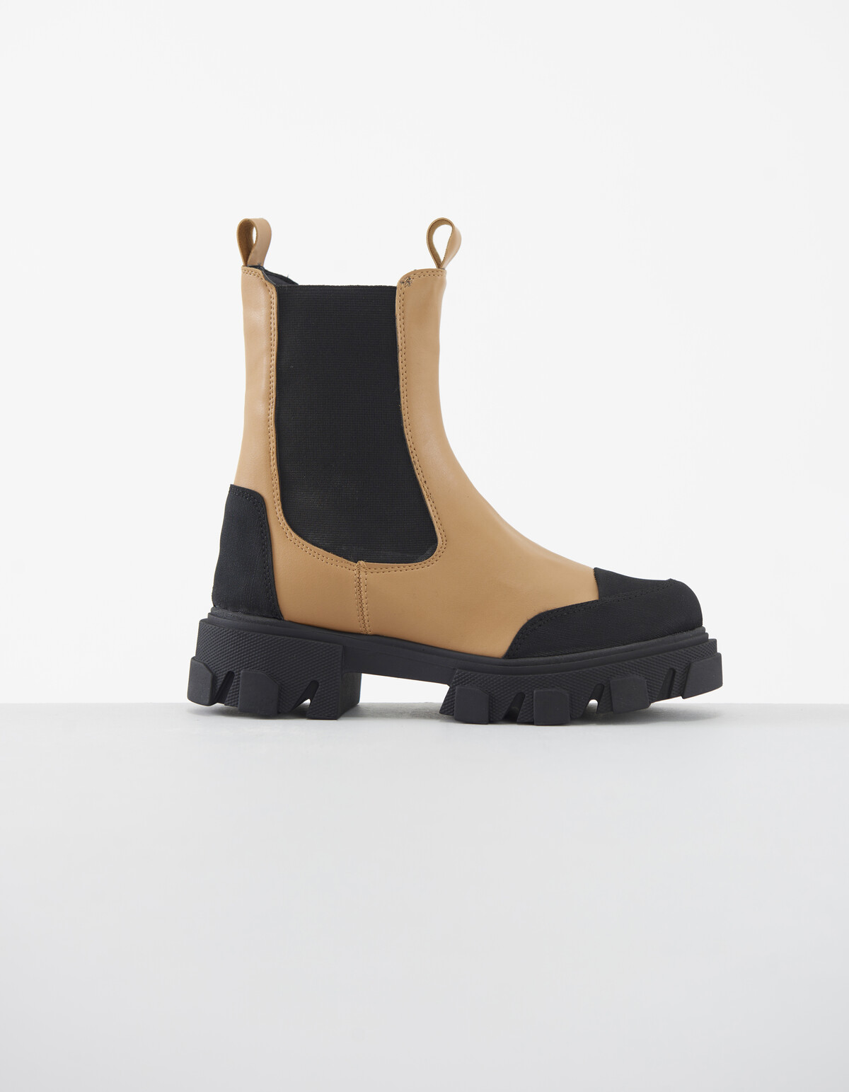 Lena Laars SCHOENEN SHOEBY