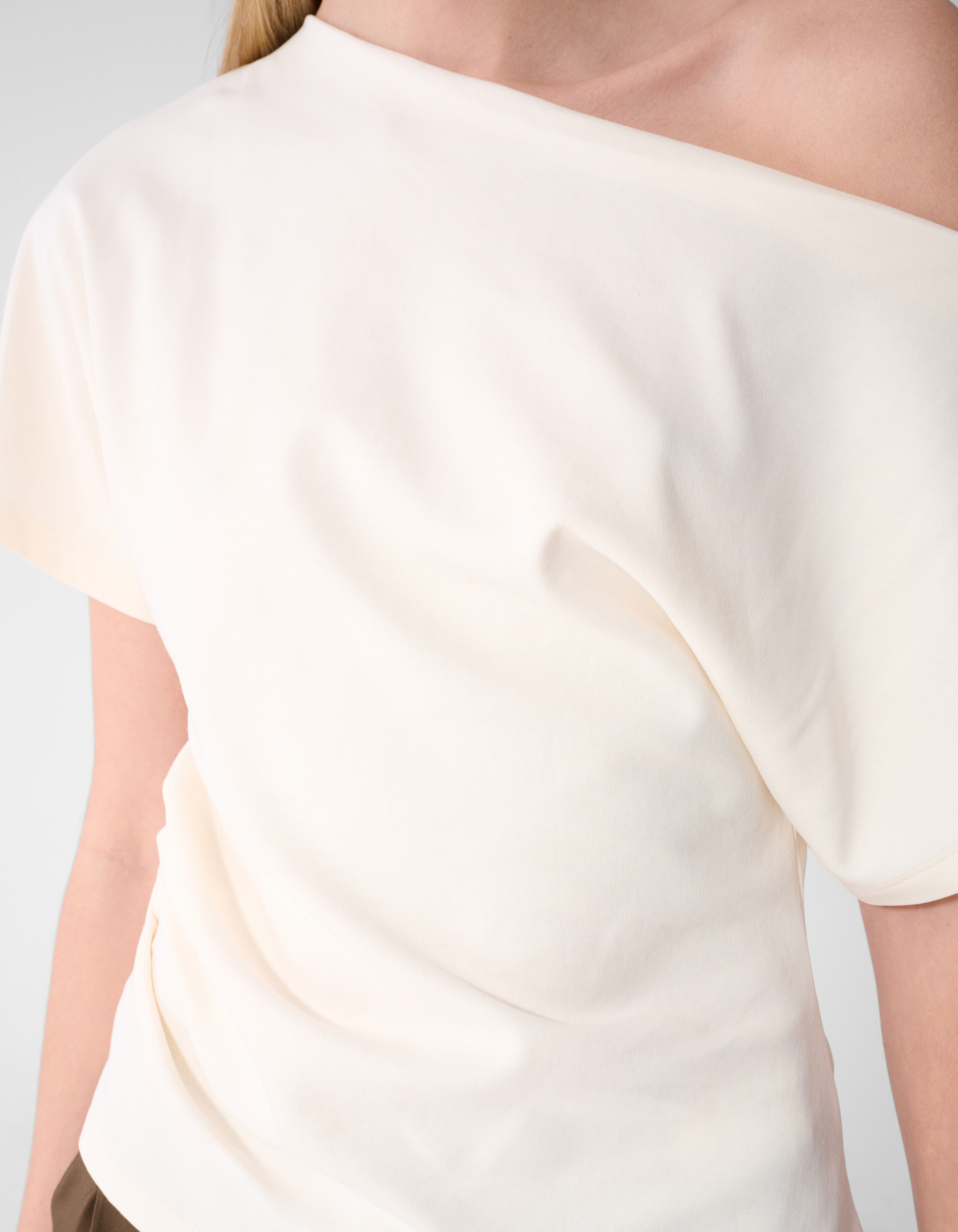 Pleated One Shoulder Top Gebroken Wit By Fred SHOEBY WOMEN