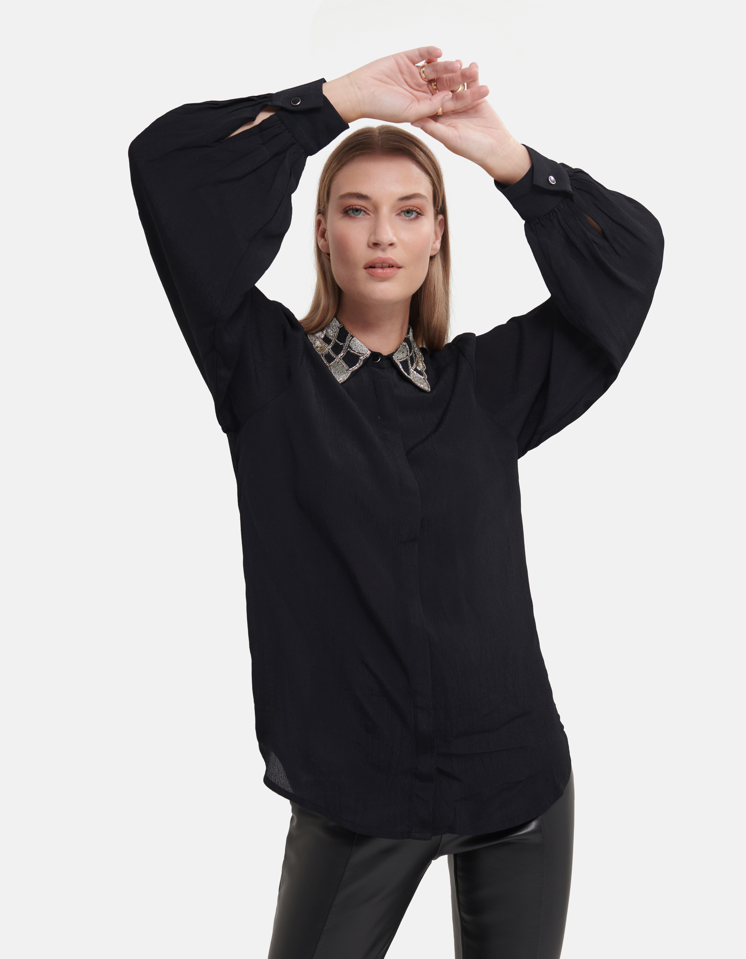 Collar Blouse Zwart By Fred SHOEBY WOMEN