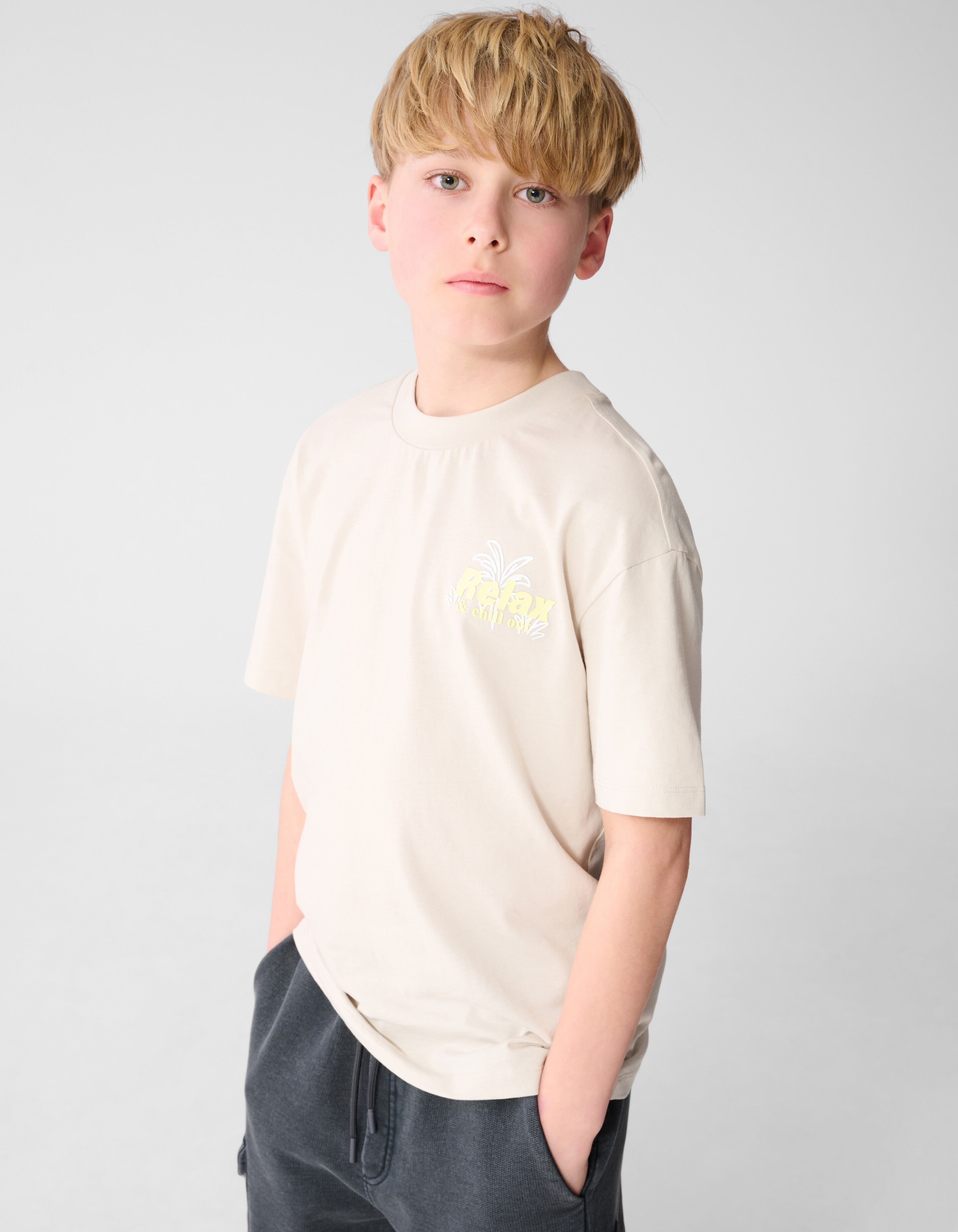 Relax Artwork T-shirt Beige SHOEBY BOYS