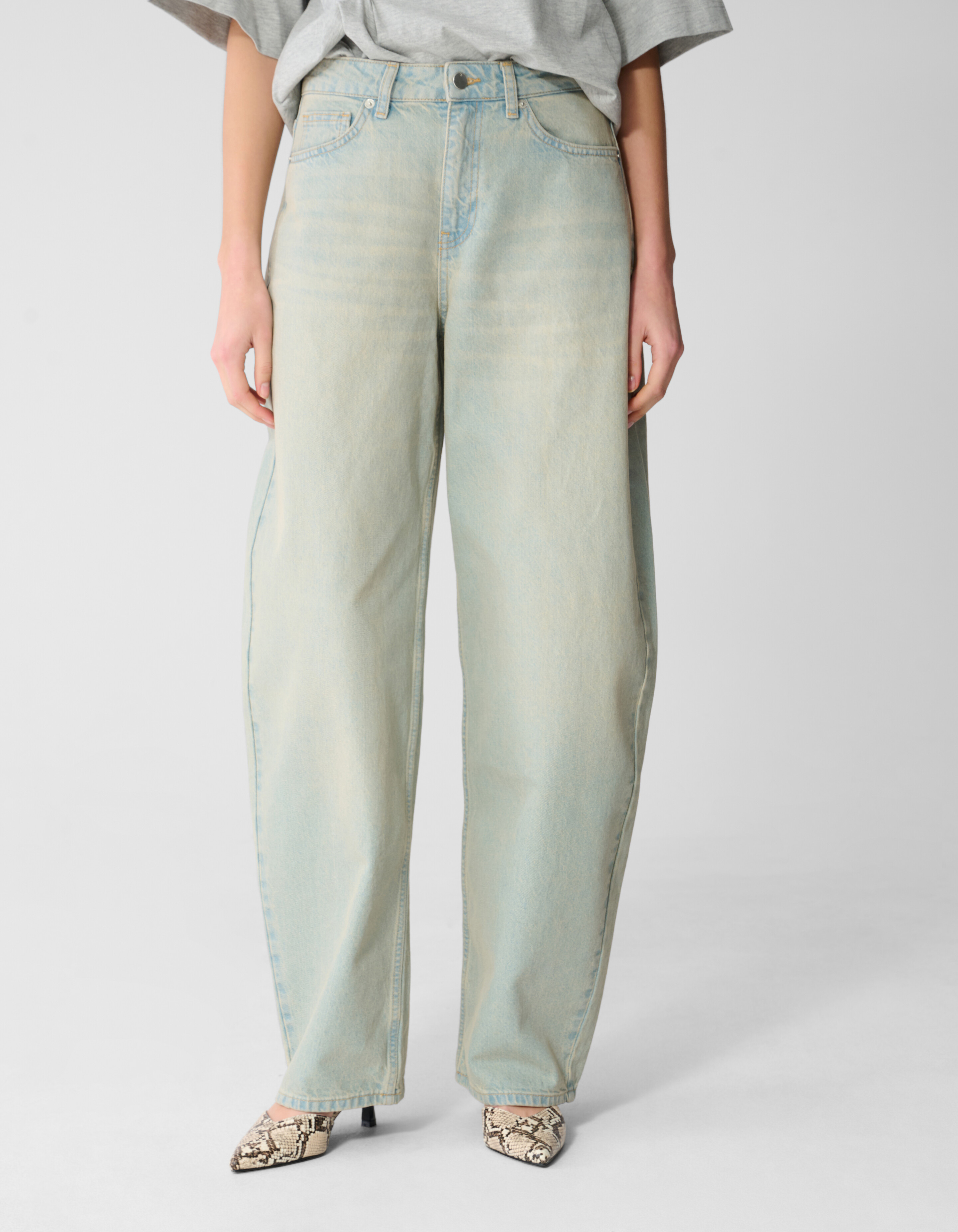 Baggy Fit Jeans Bleached SHOEBY WOMEN