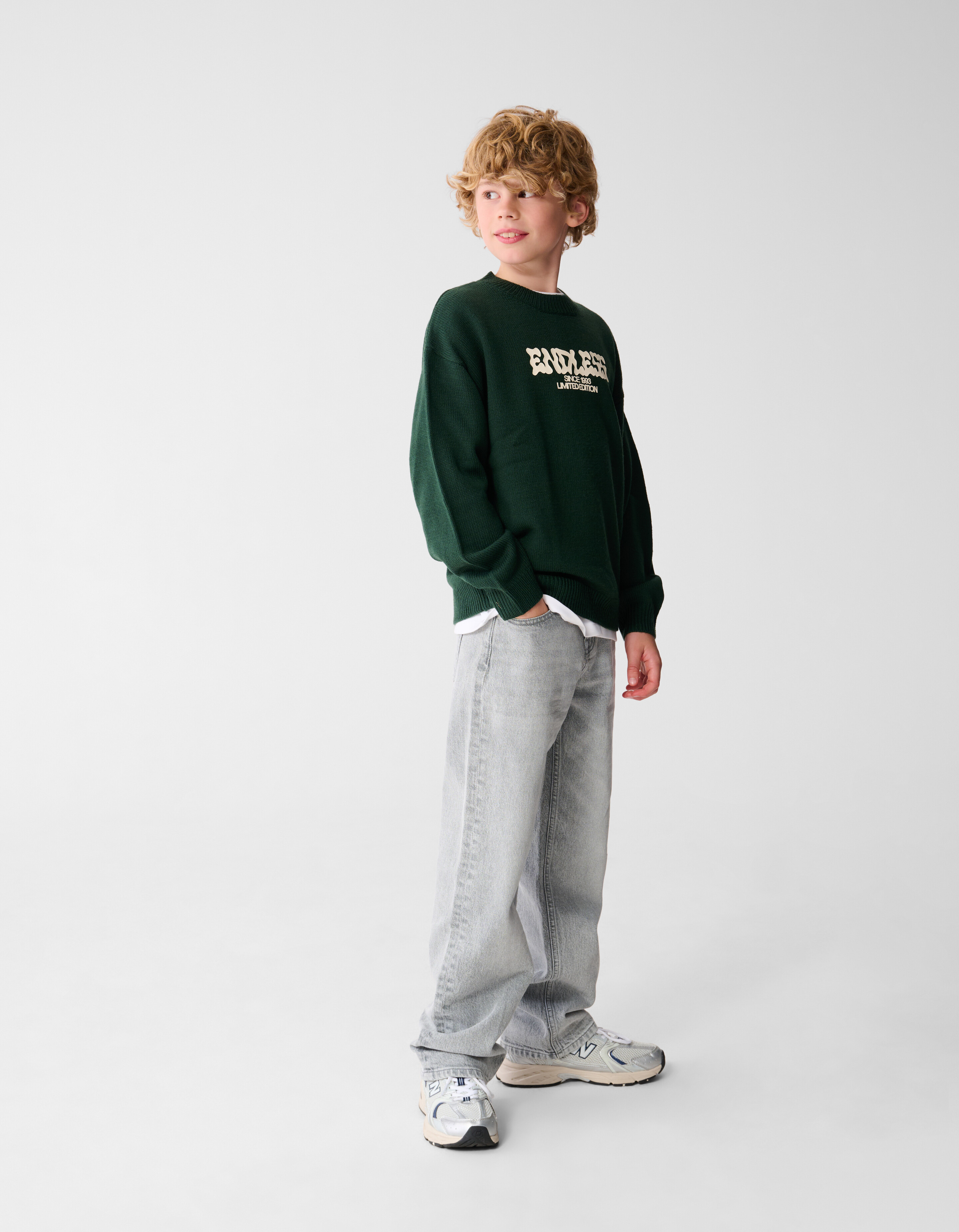 Endless Artwork Sweater Donkergroen SHOEBY BOYS