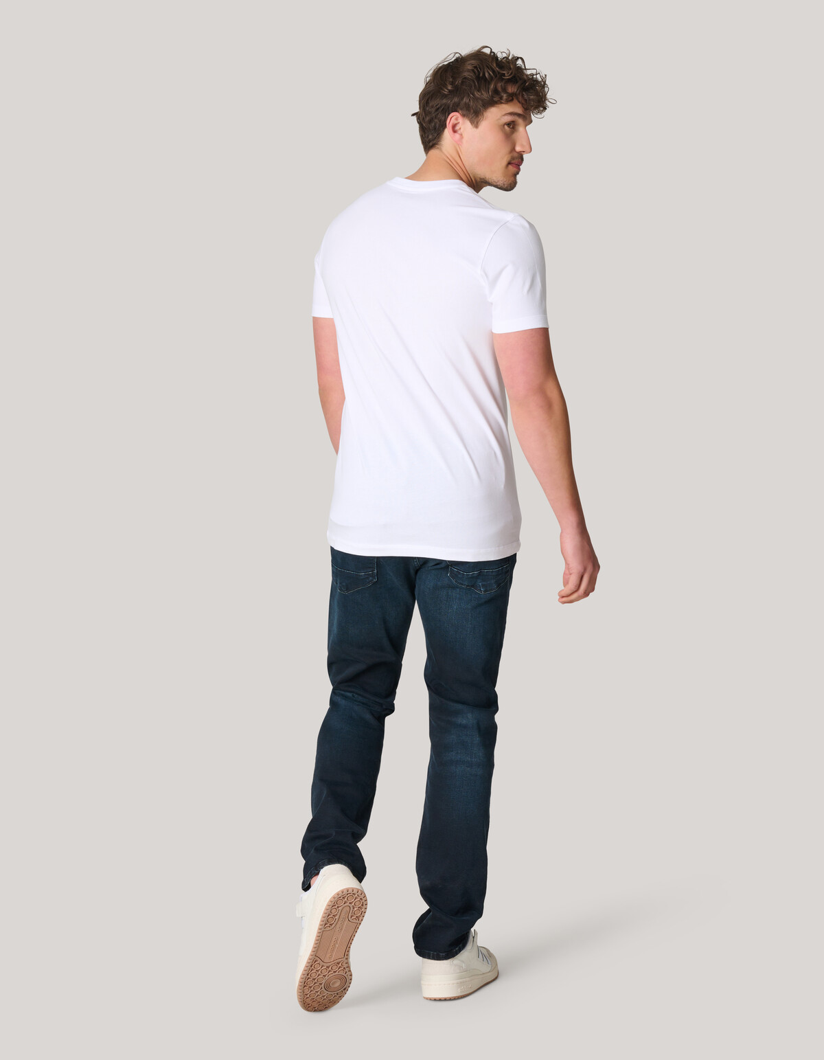 Lewis Straight Blue/Black Jeans L32 Refill