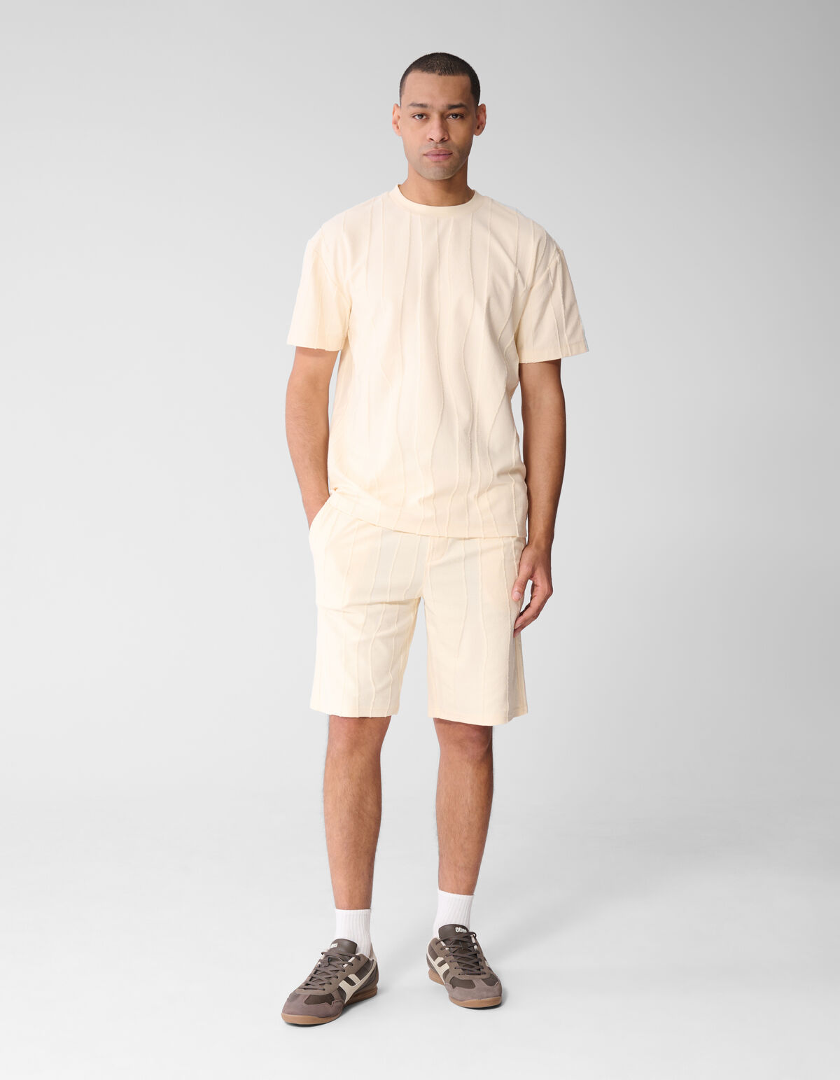 Wavy Line T-shirt Lichtgeel SHOEBY MEN