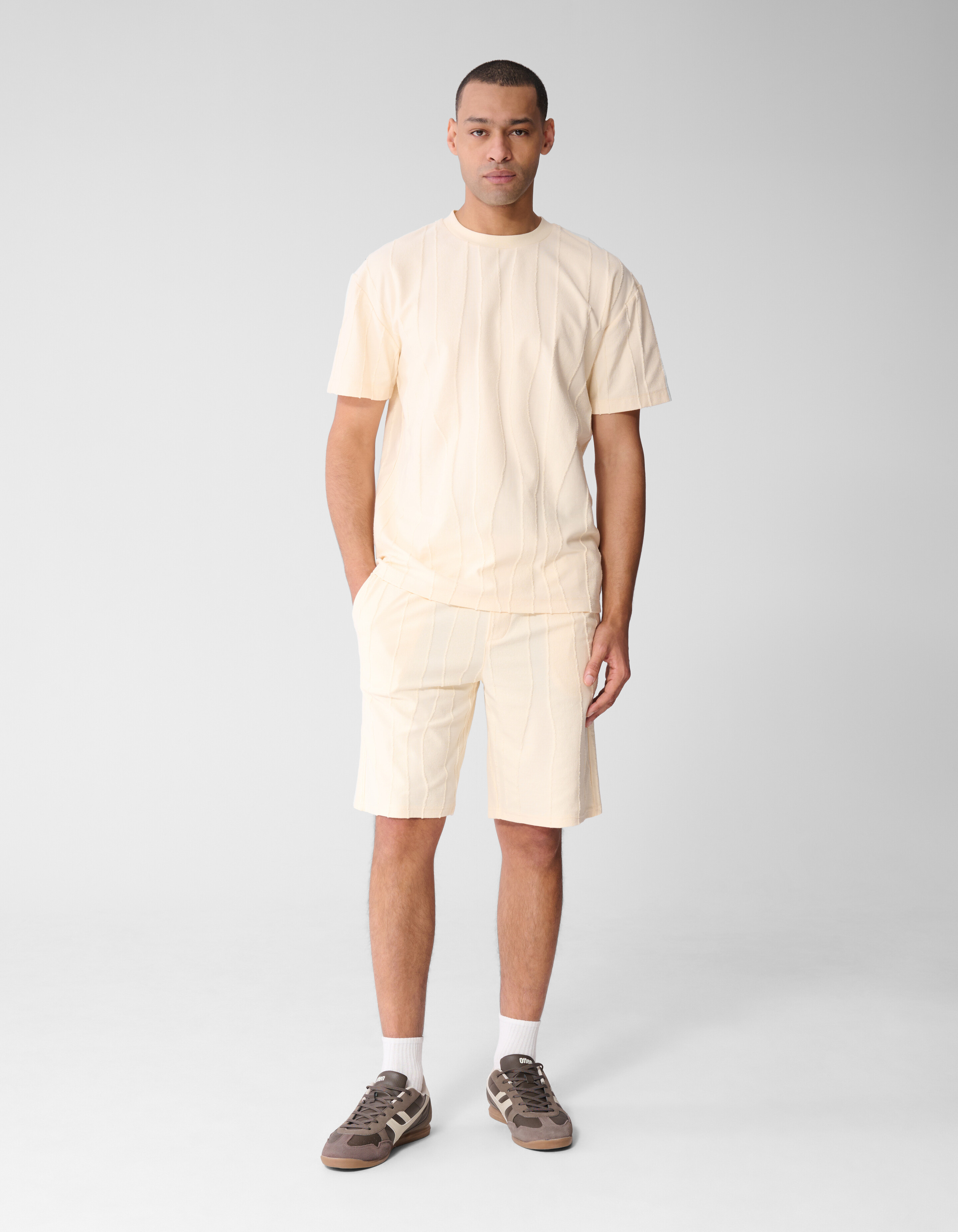 Wavy Line T-shirt Lichtgeel SHOEBY MEN
