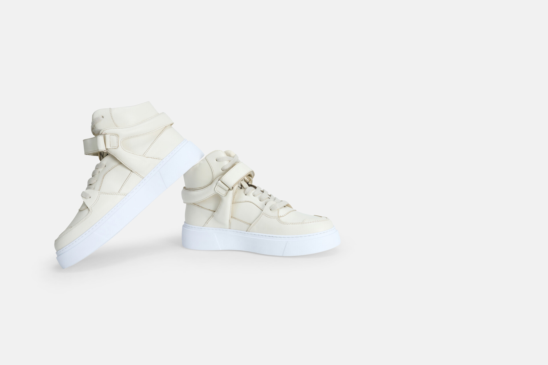 Hoge Leren Sneaker Beige SHOEBY SHOES