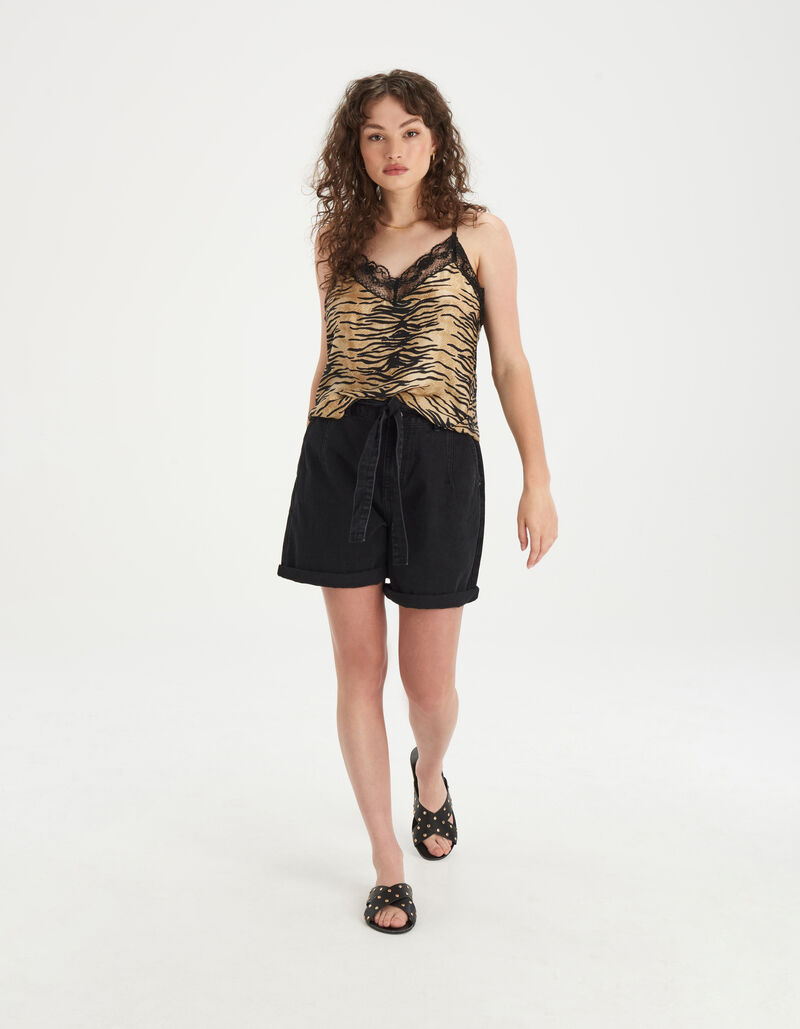 Lynn Singlet